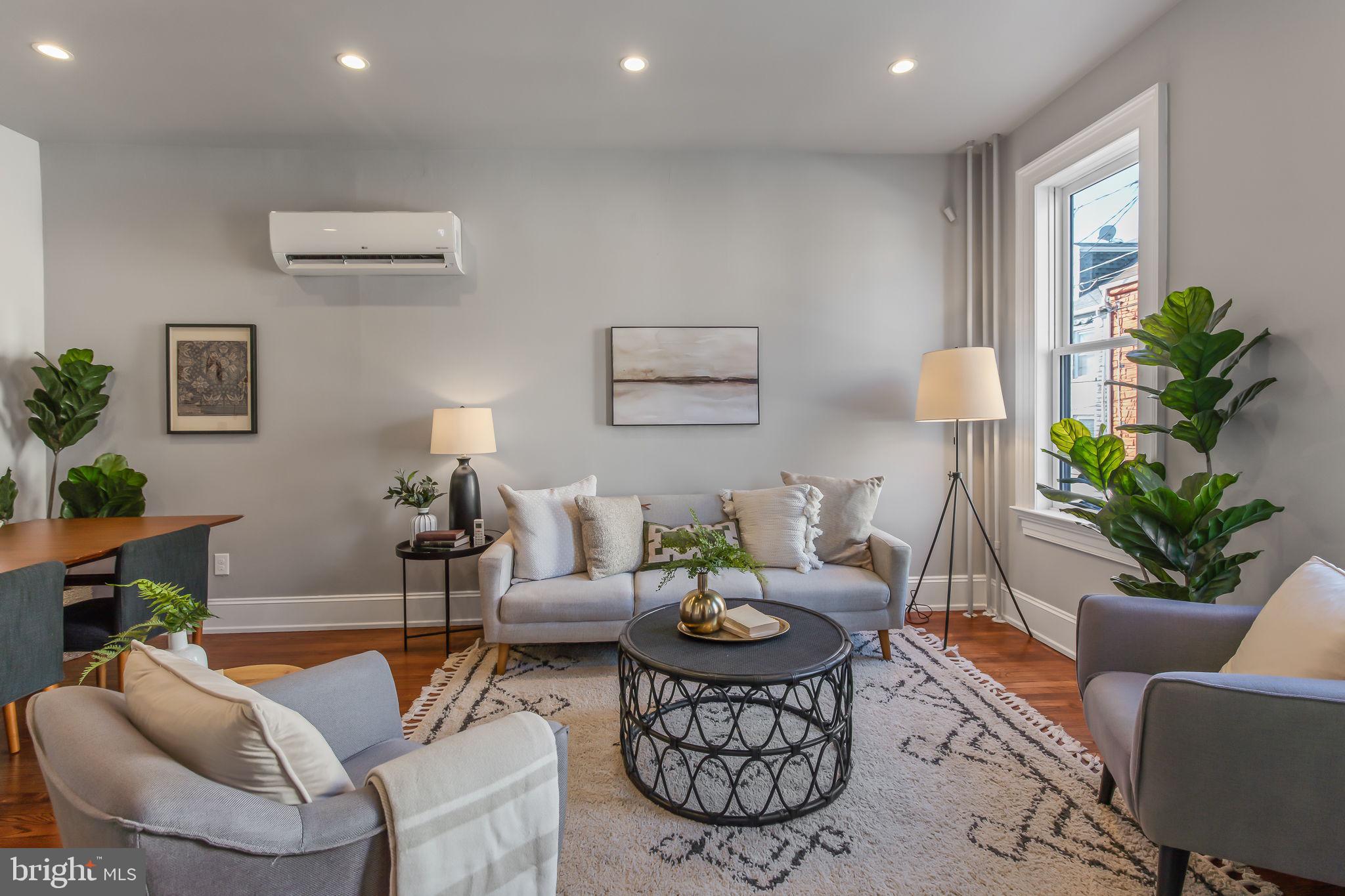 DOWNTOWN LANCASTER - Residential