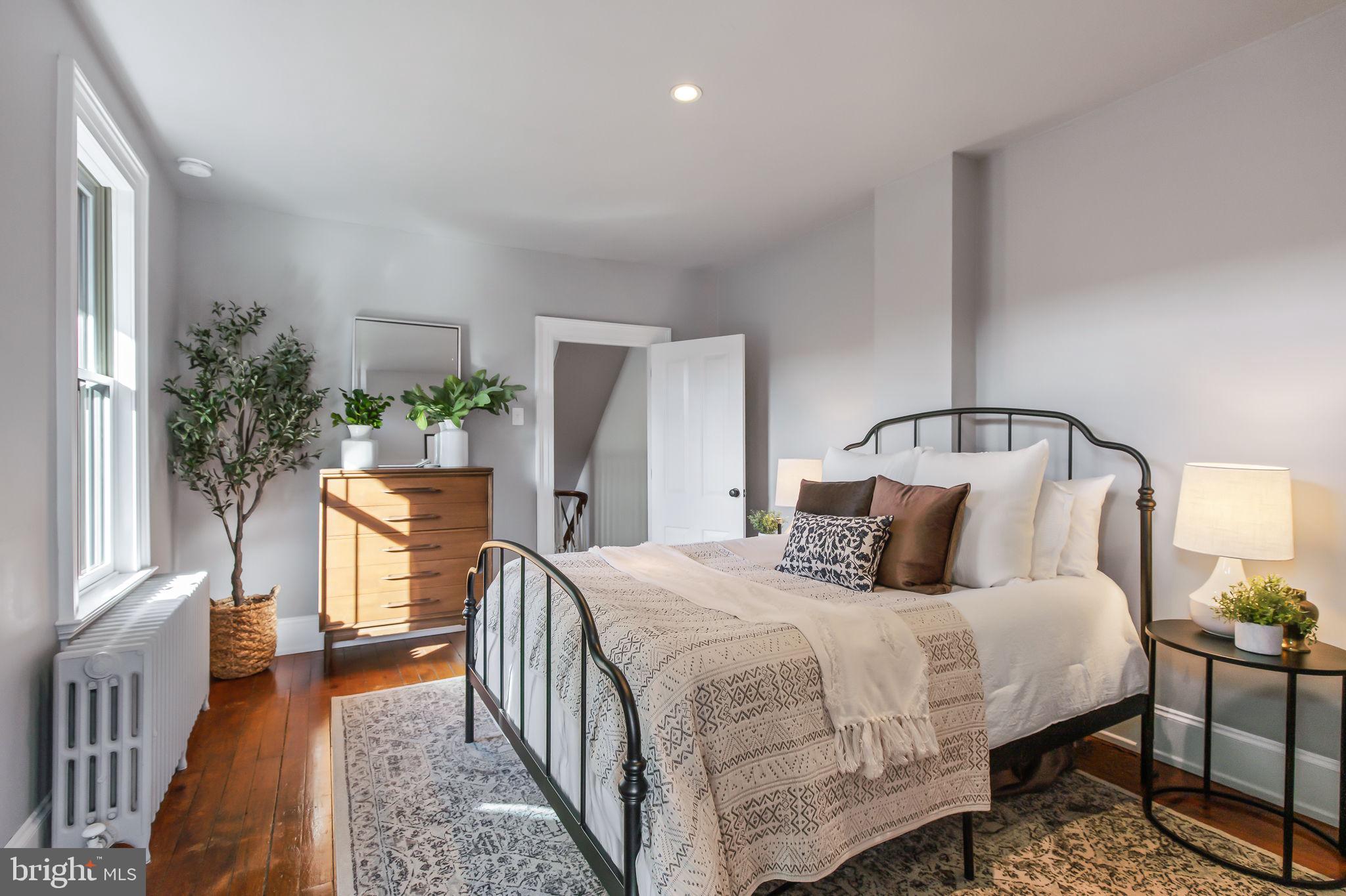 DOWNTOWN LANCASTER - Residential