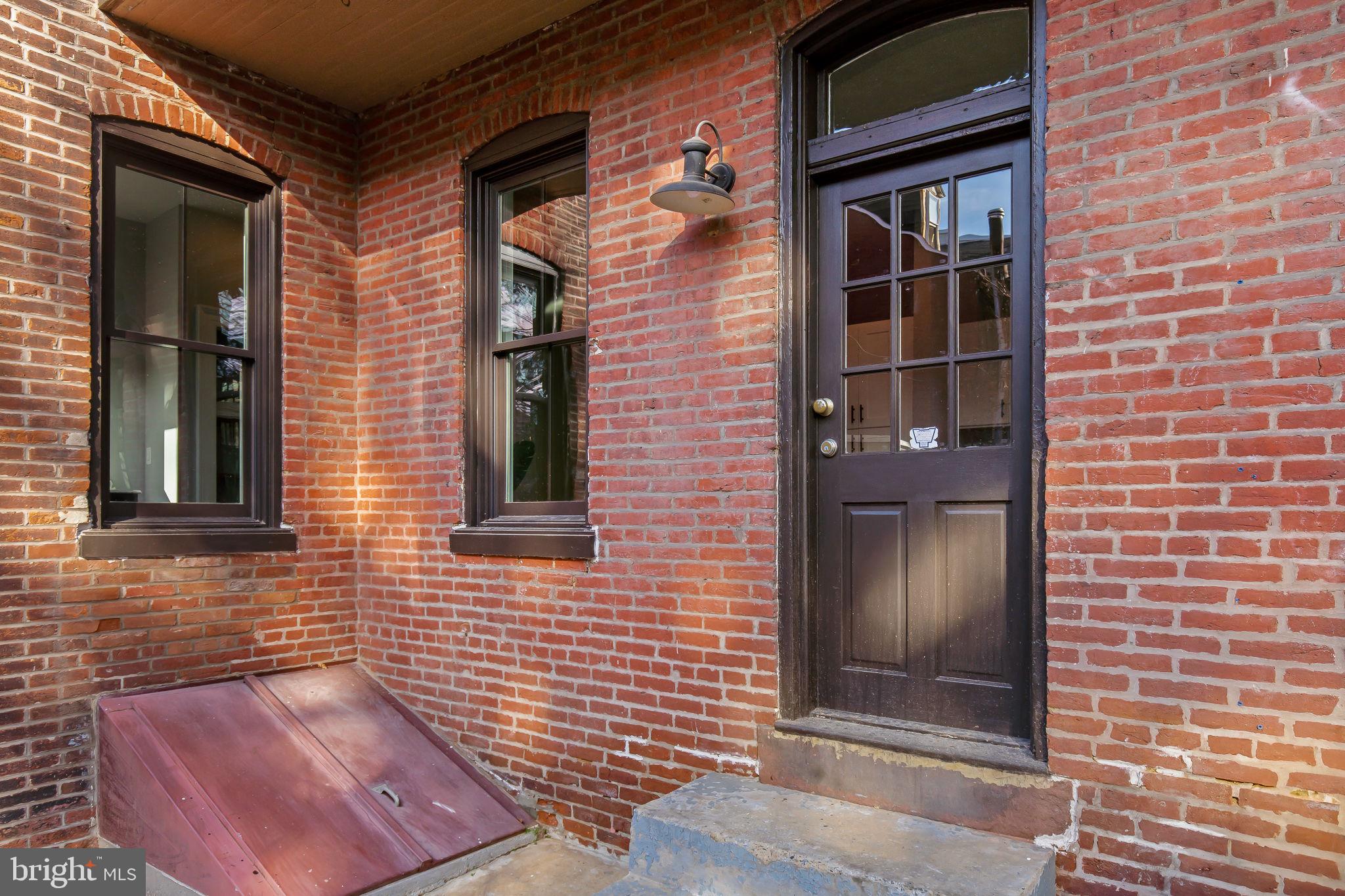 DOWNTOWN LANCASTER - Residential