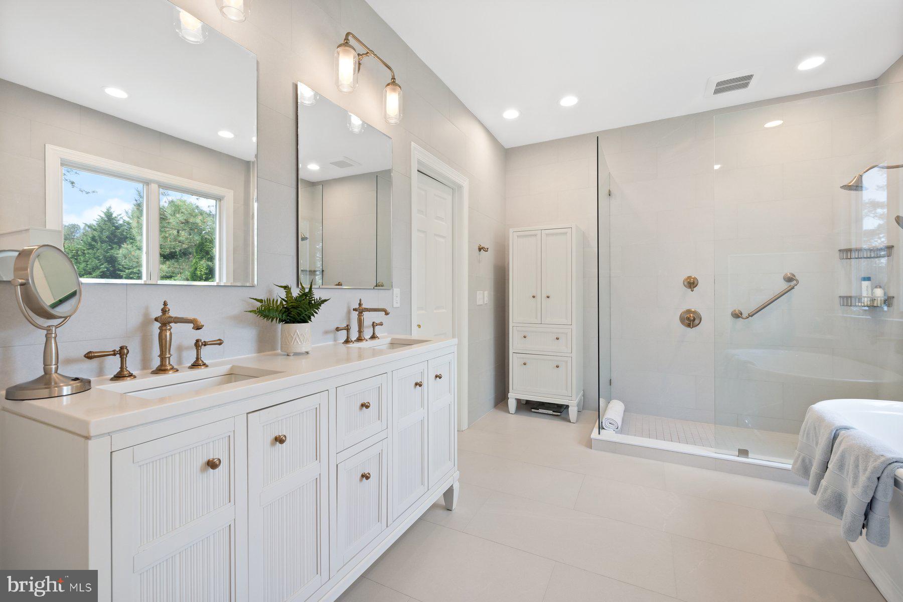 HOMEPORT - Residential