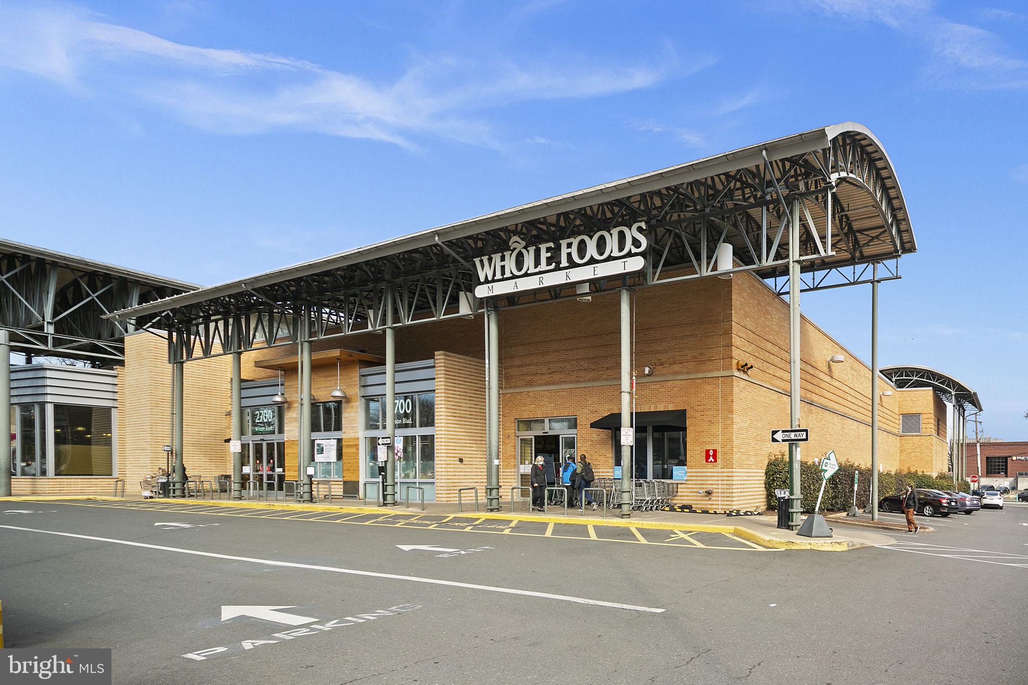 MOORES CLARENDON - Residential