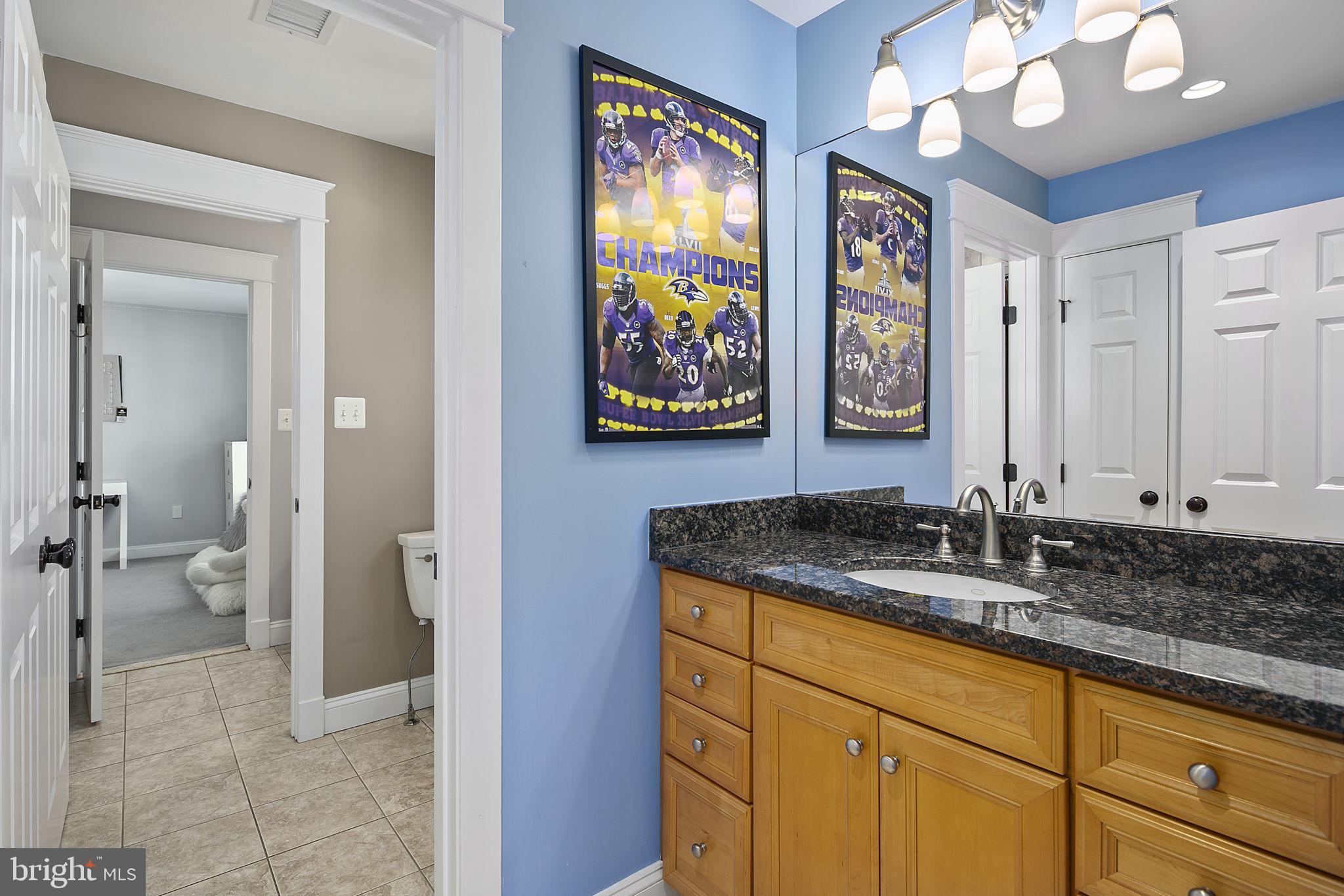 MOORES CLARENDON - Residential