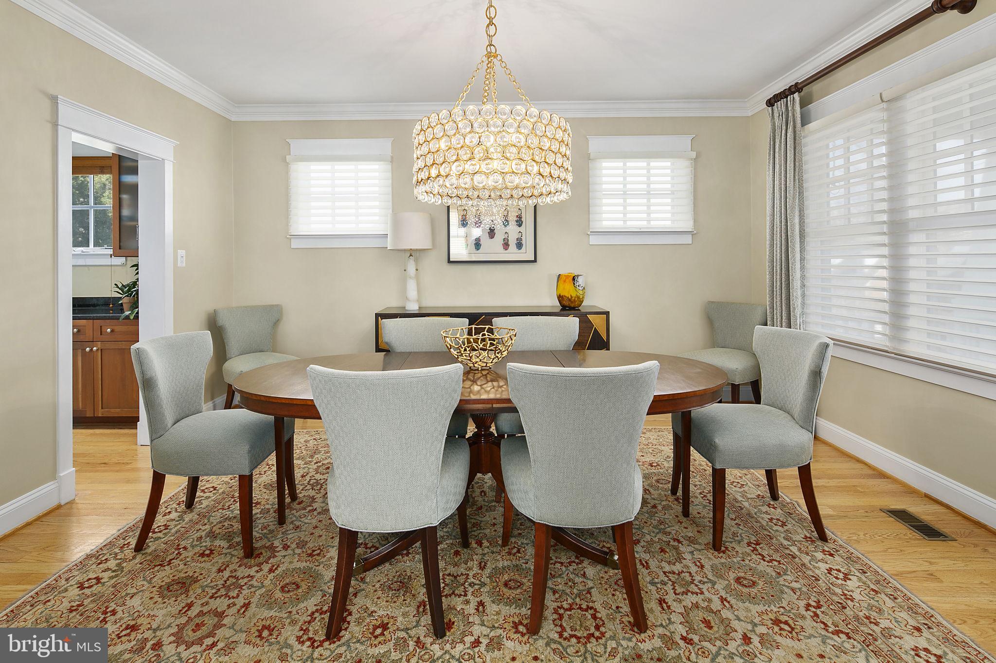 MOORES CLARENDON - Residential