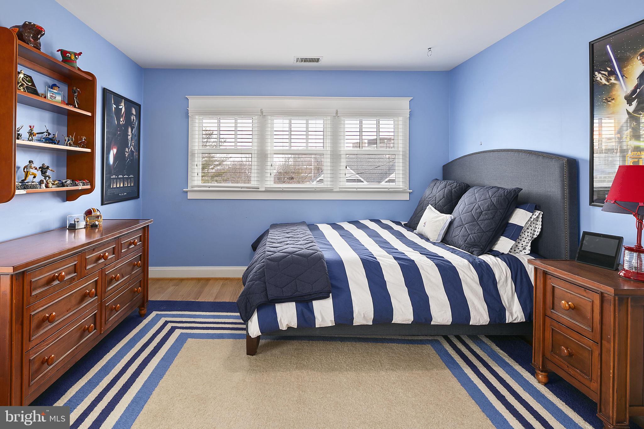 MOORES CLARENDON - Residential