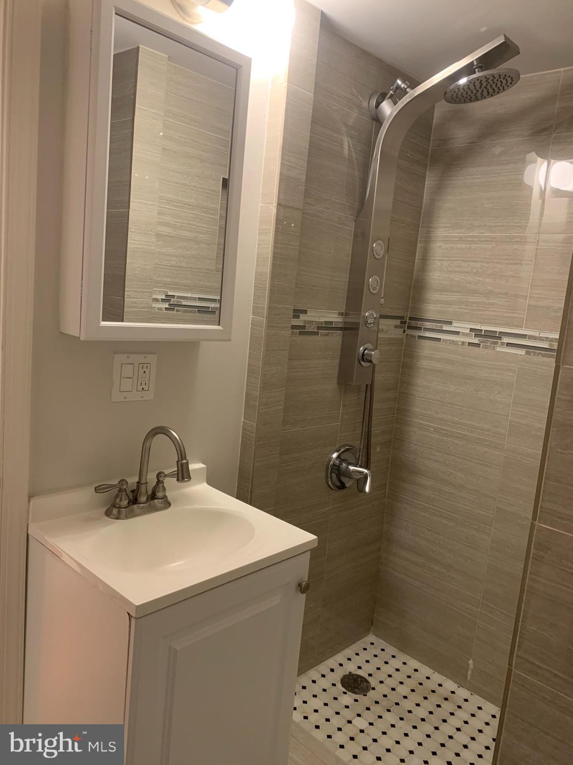 WILSON BRIDGE - Residential Lease