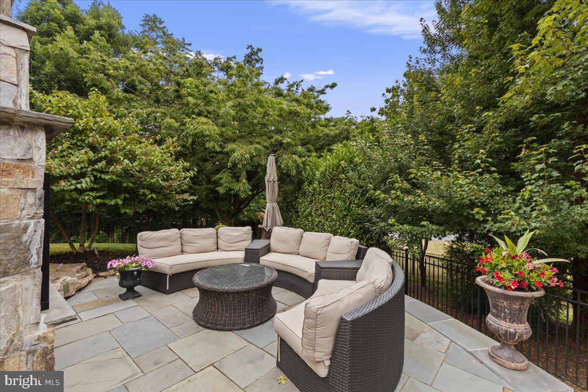 BELMONT GLEN - Residential