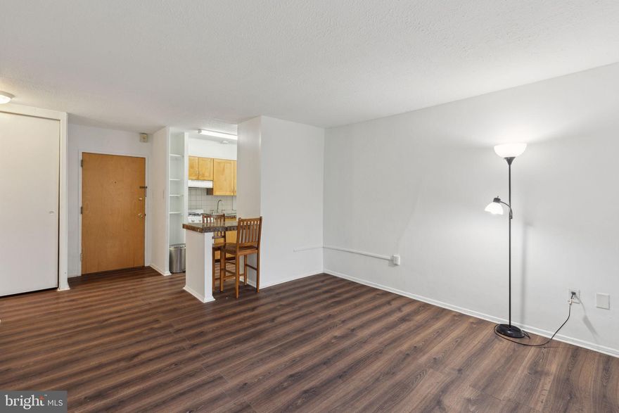 LOCATION, LOCATION, LOCATION! Enjoy deluxe city living in this bright one-bedroom residence with a brand-new bathroom. The living and dining areas feature oversized windows that flood the interior with natural light. The kitchen boasts wood cabinetry, a gas range, a refrigerator, and a convenient peninsula.
The lavish, spa-like bathroom is newly renovated, showcasing an oversized walk-in shower, large-format ceramic tiles, designer finishes, and a ceramic sink with a storage vanity. The well-proportioned bedroom offers ample closet space. Association fees include all utilities (gas, water, and electricity), basic cable TV, building insurance, onsite maintenance, a state-of-the-art fitness center, and a 24-hour lobby attendant. Onsite garage parking is available for an additional monthly fee. Close to restaurants, shopping, theaters, and public transportation, this Riverwest apartment puts you in the heart of it all. The campuses of Penn and Drexel, 30th Street Station, and major hospitals are just minutes away.