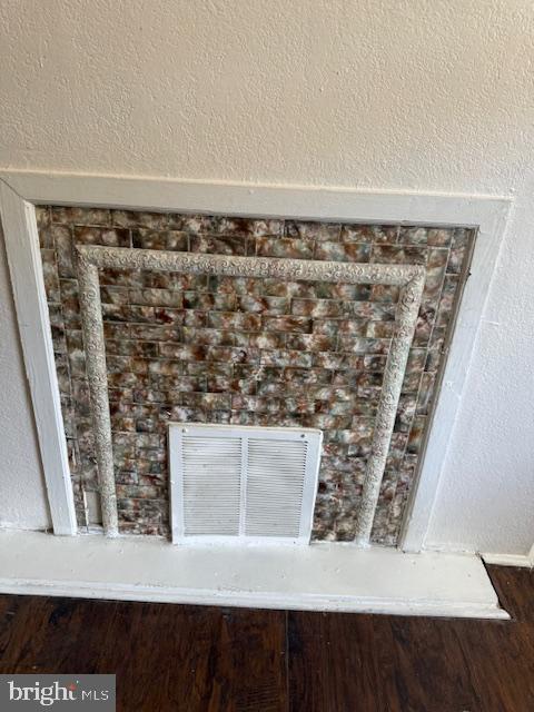 PHILADELPHIA (WEST) - Residential Lease