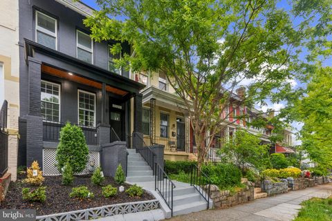 1129 8TH STREET NE WASHINGTON DC 20002