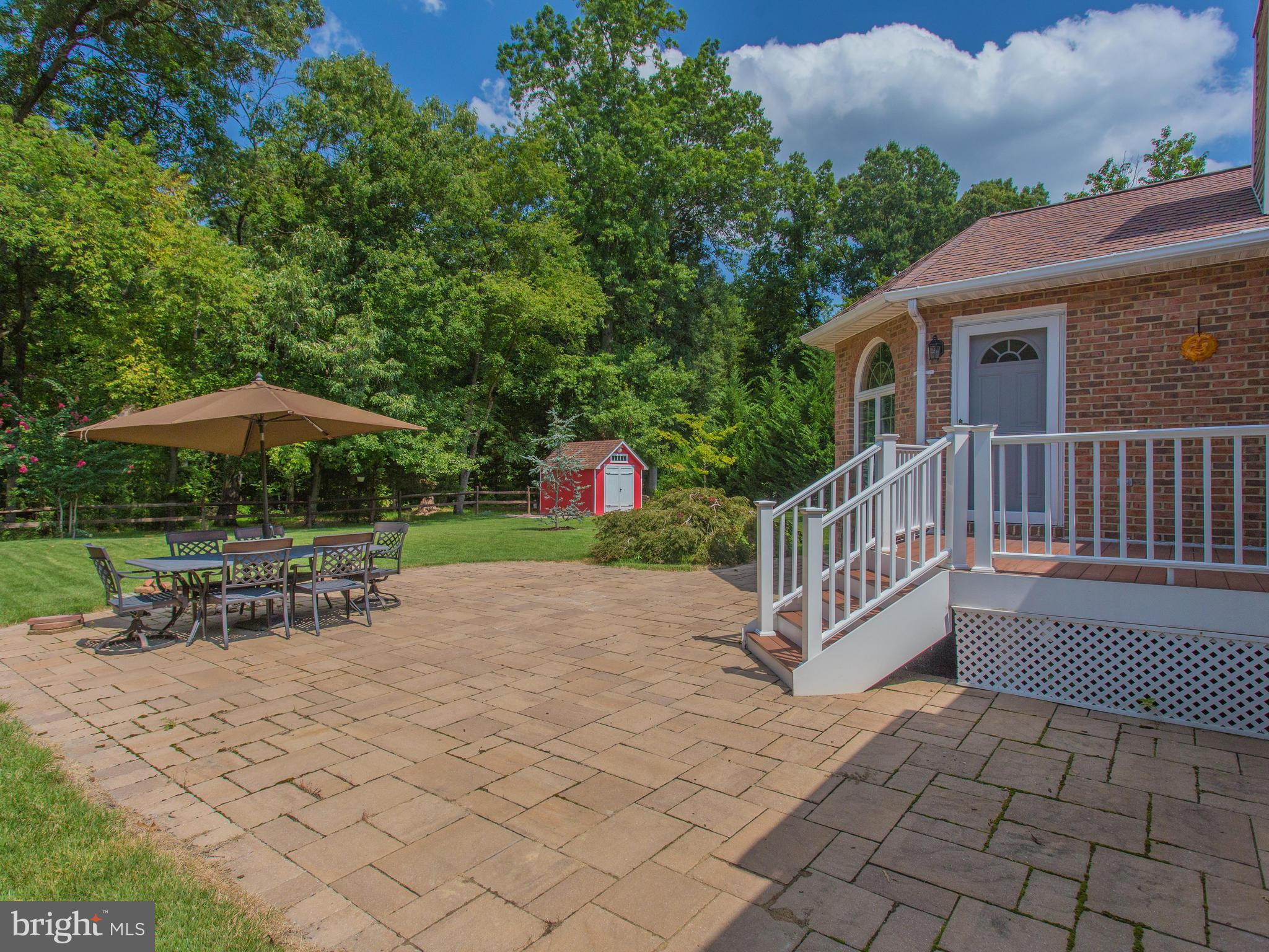 KINGS HILL - Residential