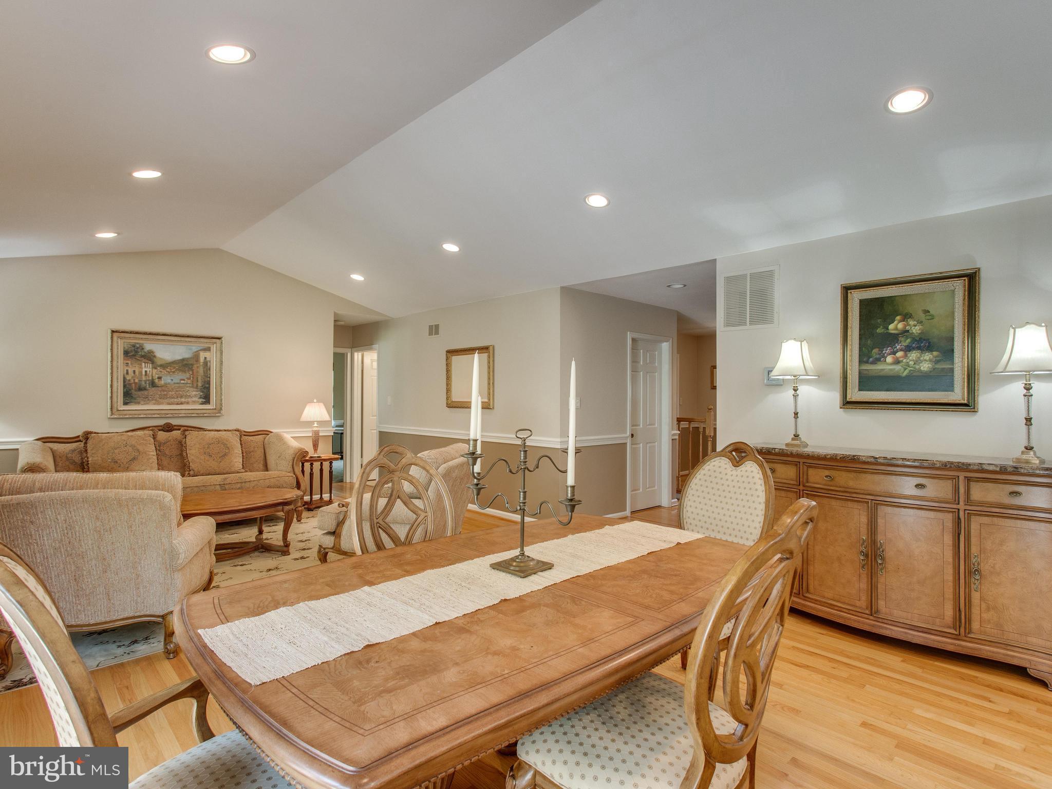 KINGS HILL - Residential