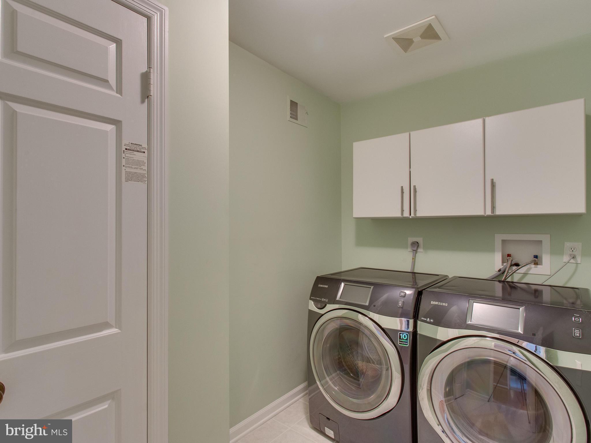 KINGS HILL - Residential