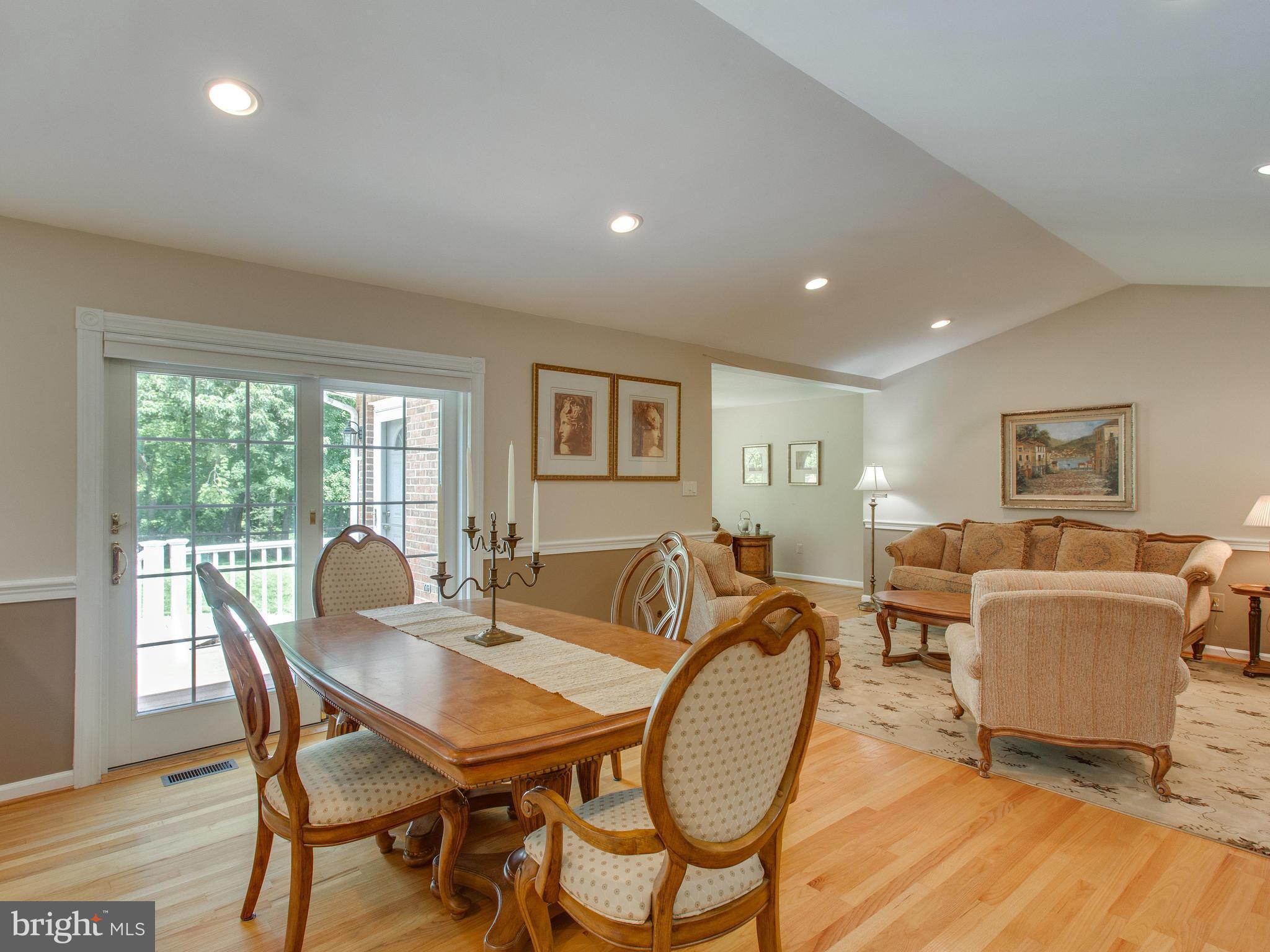 KINGS HILL - Residential