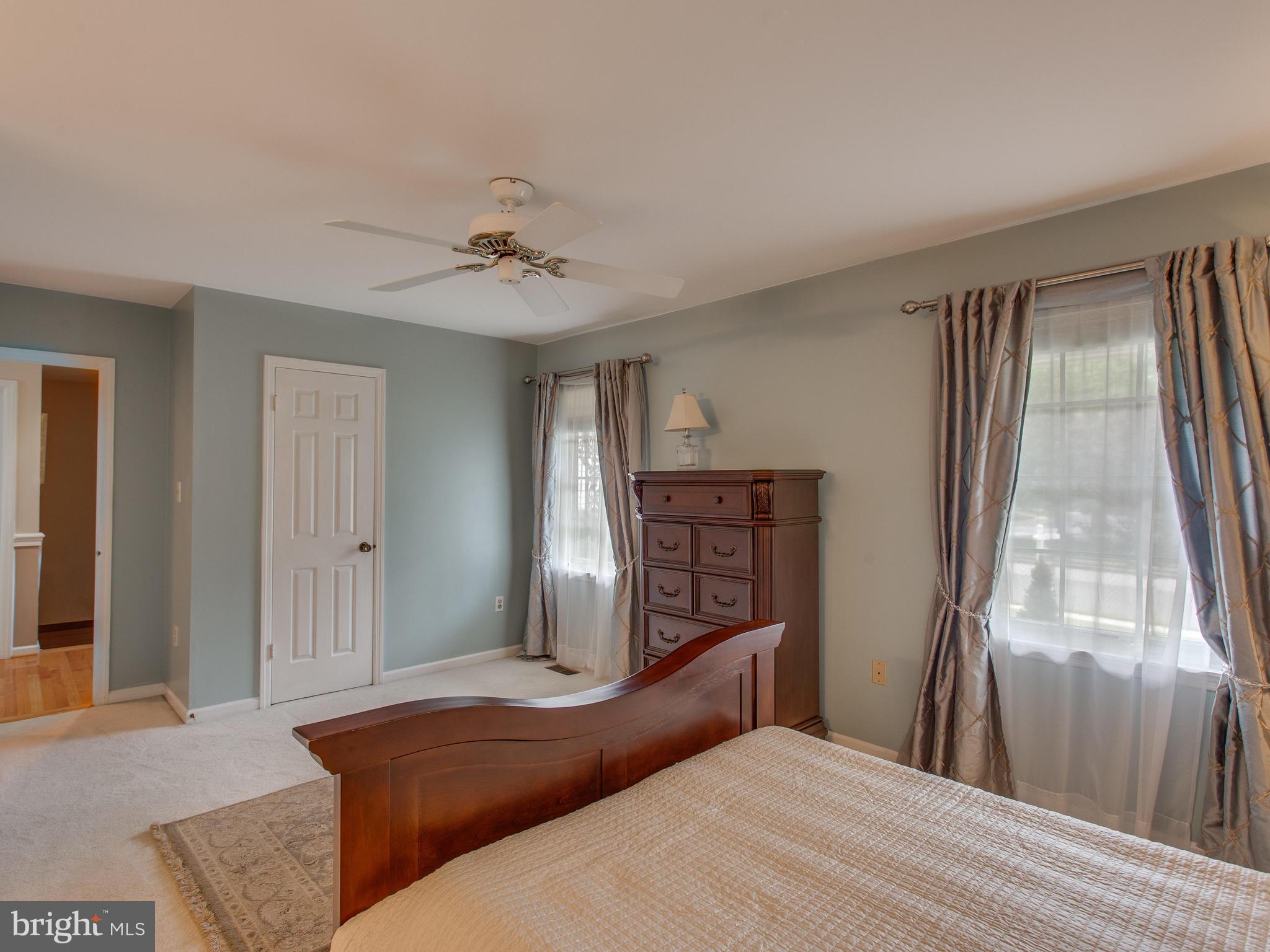 KINGS HILL - Residential