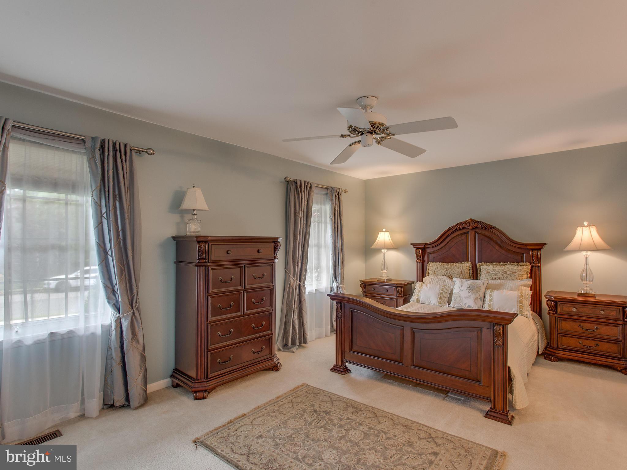 KINGS HILL - Residential