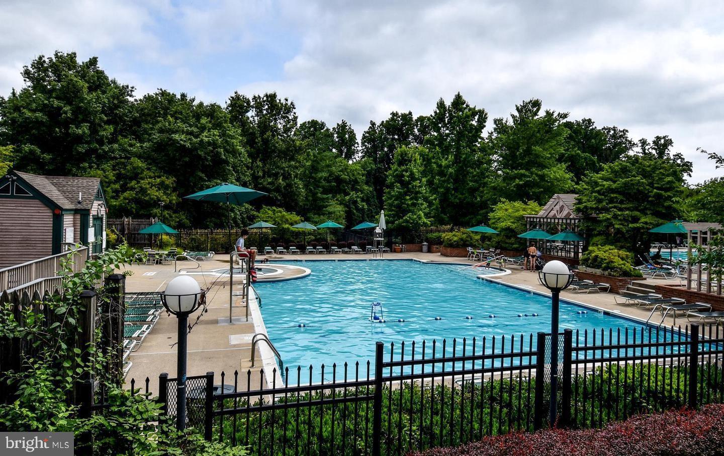 BENTLEY PLACE - Residential