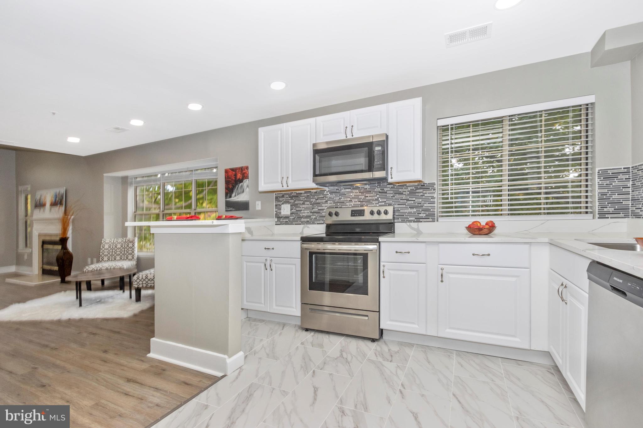 BENTLEY PLACE - Residential