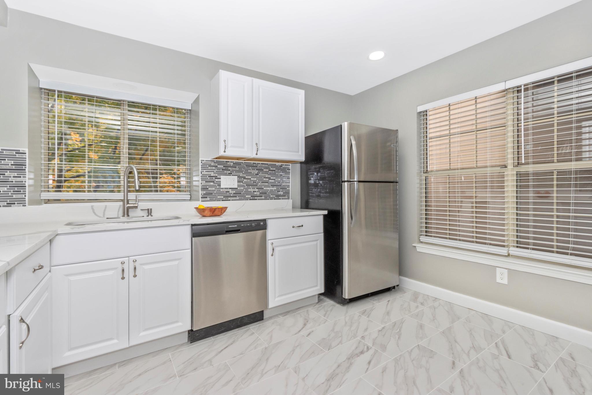 BENTLEY PLACE - Residential