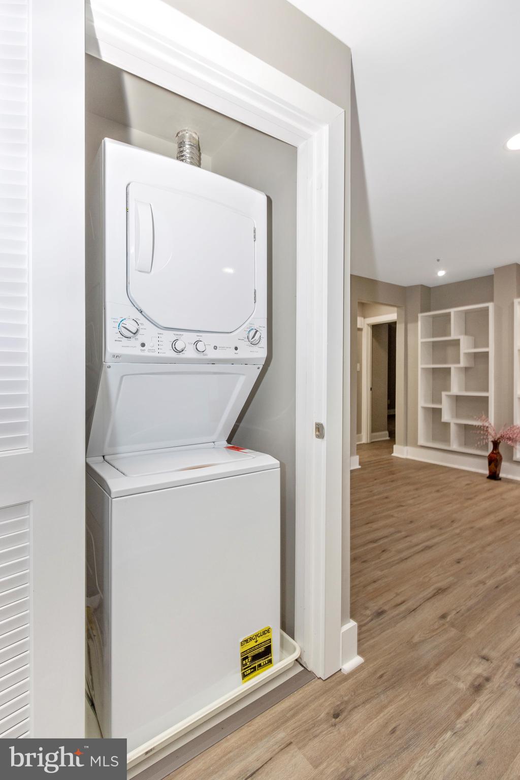 BENTLEY PLACE - Residential