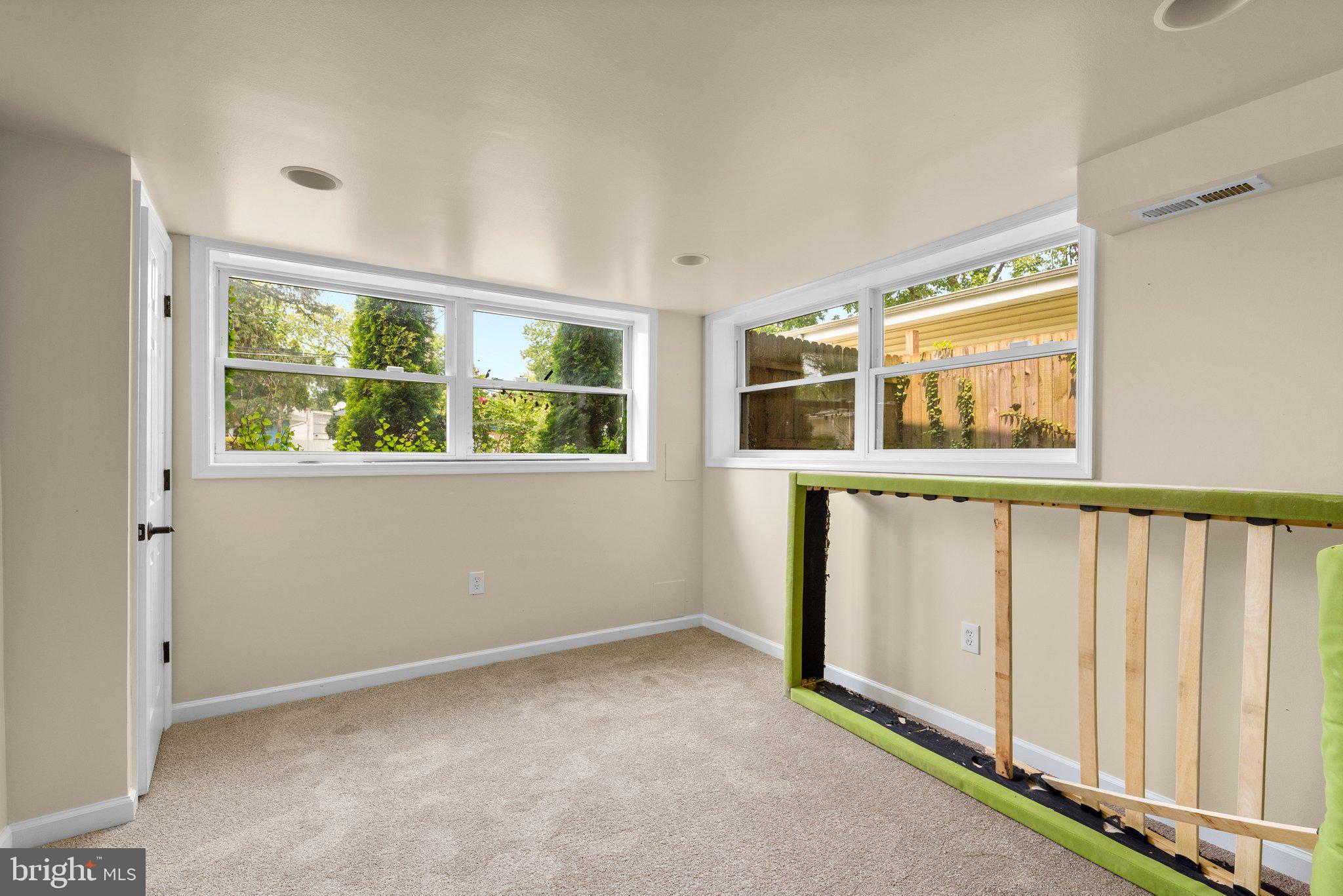 MILFORD ACRES - Residential Lease