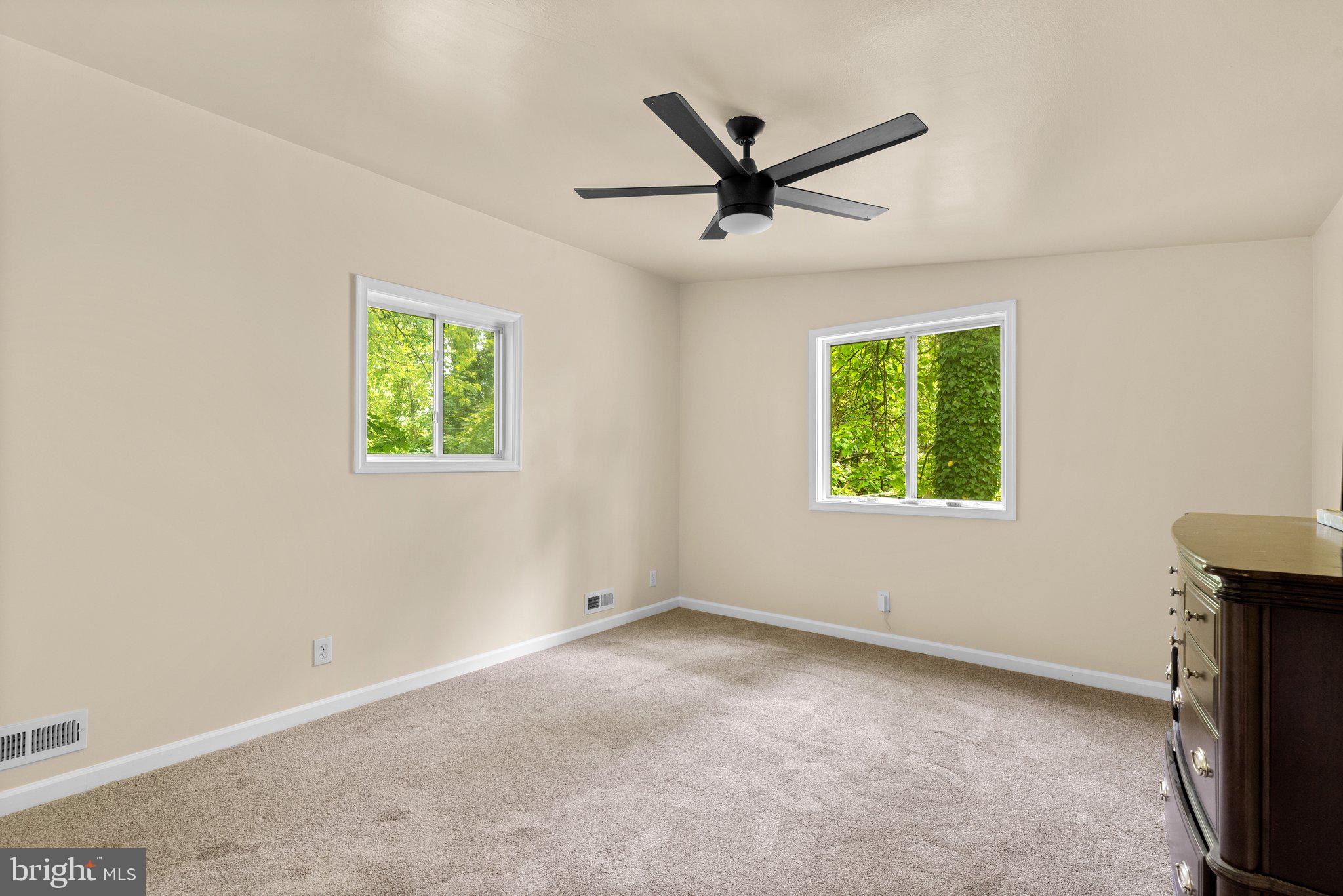 MILFORD ACRES - Residential Lease