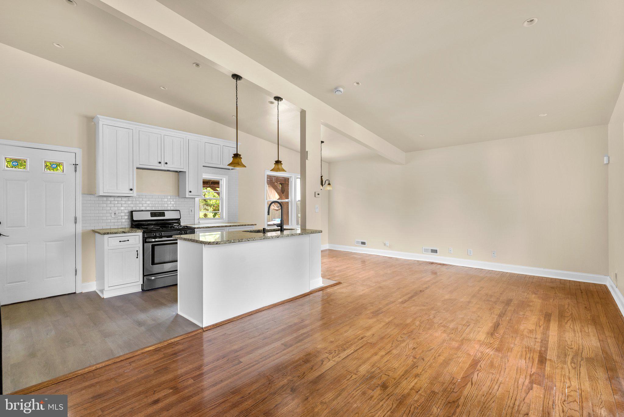 MILFORD ACRES - Residential Lease