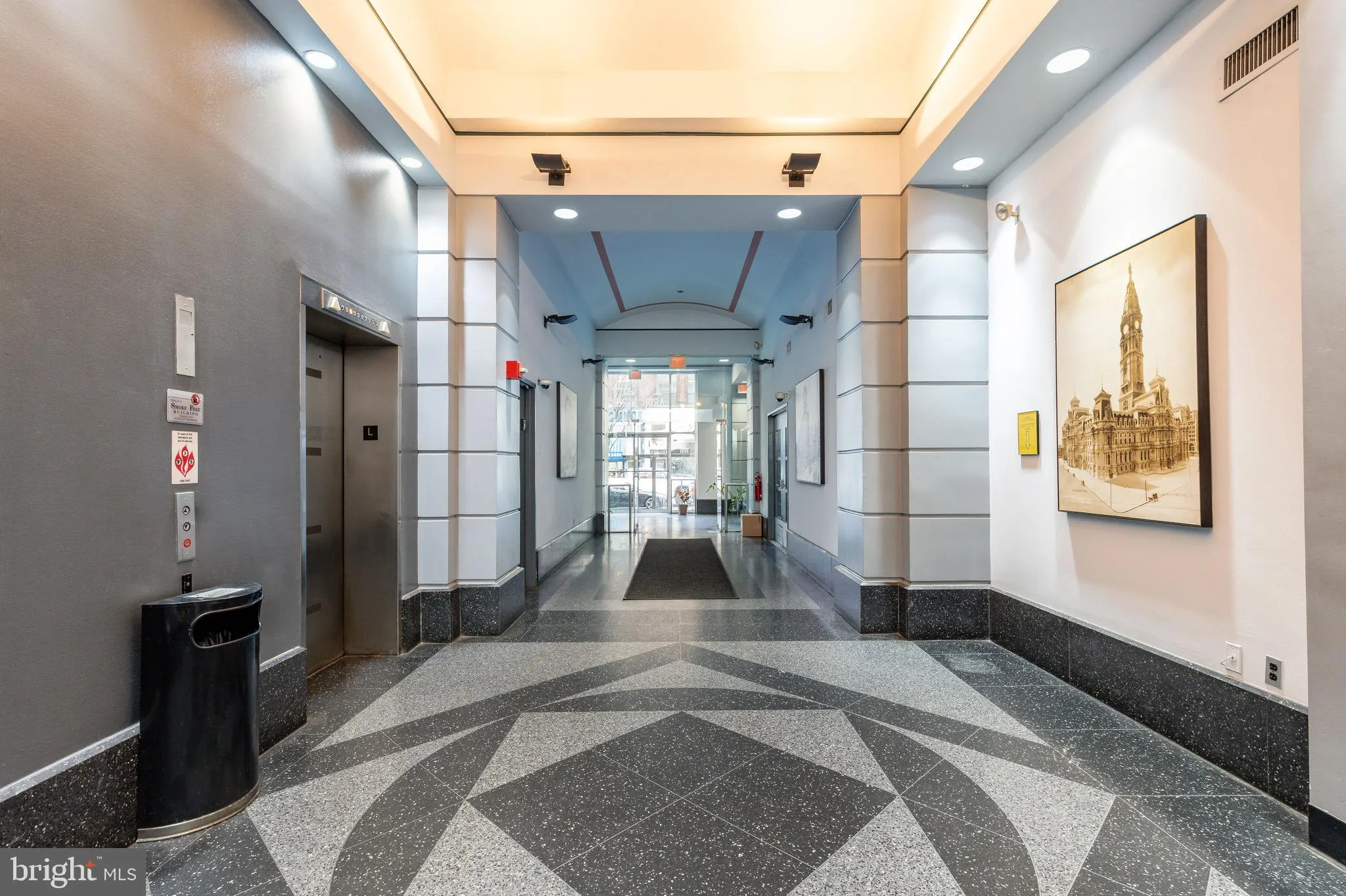 Philadelphia, Pennsylvania 19107, United States, 2 Bedrooms Bedrooms, ,2 BathroomsBathrooms,Residential,Active,86363