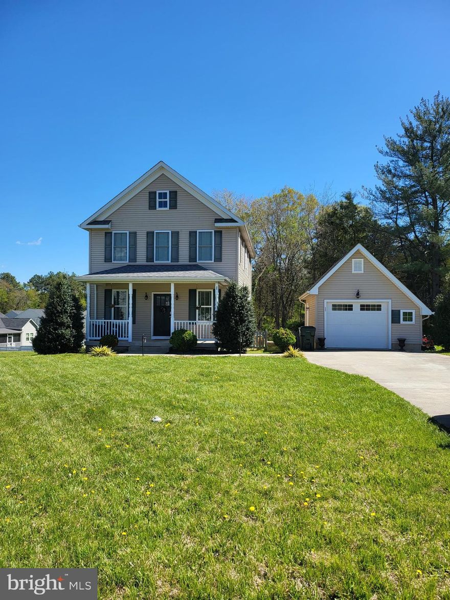 Welcome home to 640 Coniston Manor Dr!

This beautiful home was just reduced, and it’s sure to go fast, so don’t miss out! If you are looking for the perfect house to spend time with your family and loved ones, then search no more! Located minutes from Gordonsville, this delightful home includes 3 bedrooms and 2 1/2 bathrooms. The open floor plan provides plenty of space to host family, friends, and entertain. In addition, it features a 680 sq ft unfinished basement with its own private entrance, so the possibilities are endless. If you have little ones, you could turn it into an playroom. If you need room to work from home, you can make it into your own private office space. Or, you can simply use it as additional living space. Convenient to all the restaurants, shops, and attractions that the charming town of Gordonsville has to offer, it's a must see!

If you are looking for your next dream home, this may just be it!