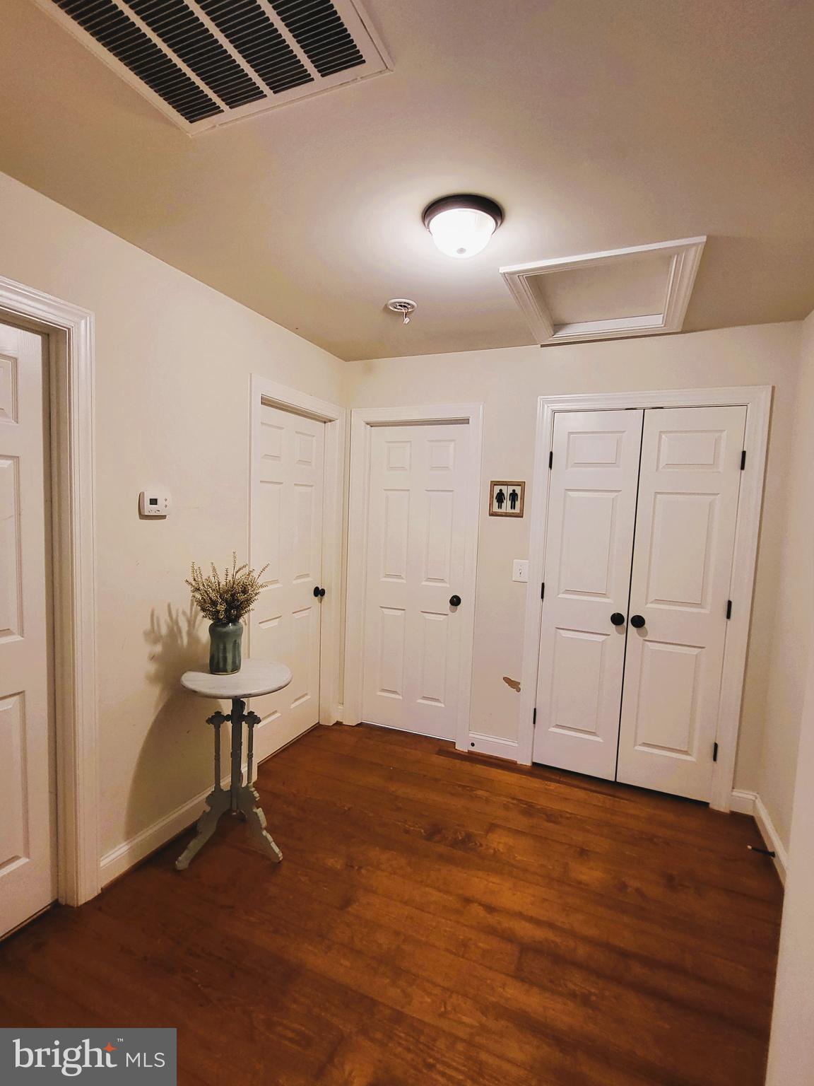 CONISTON MANOR - Residential