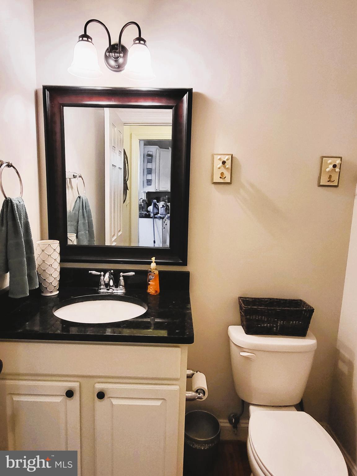 CONISTON MANOR - Residential