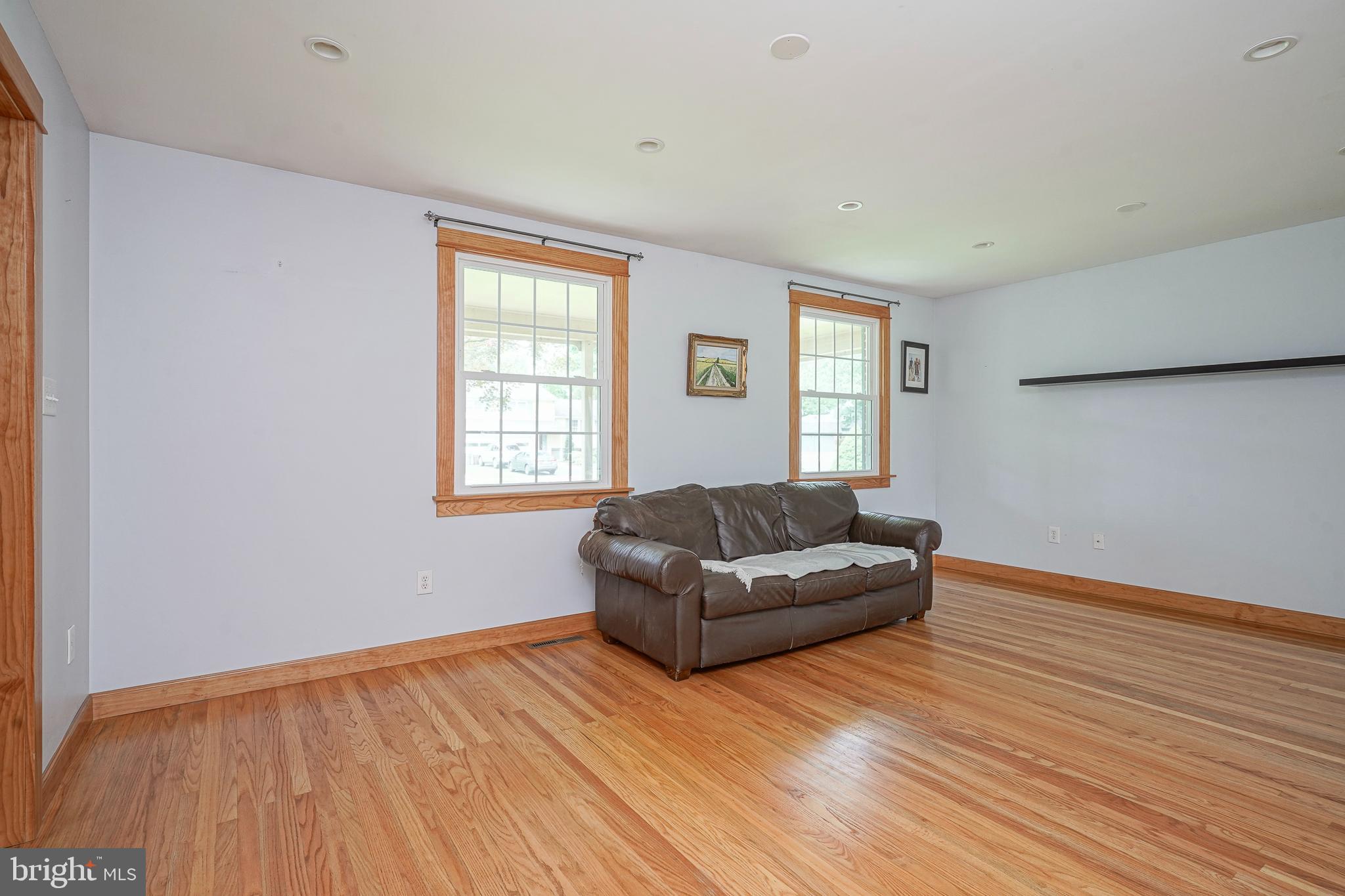 4 ANVIL COURT