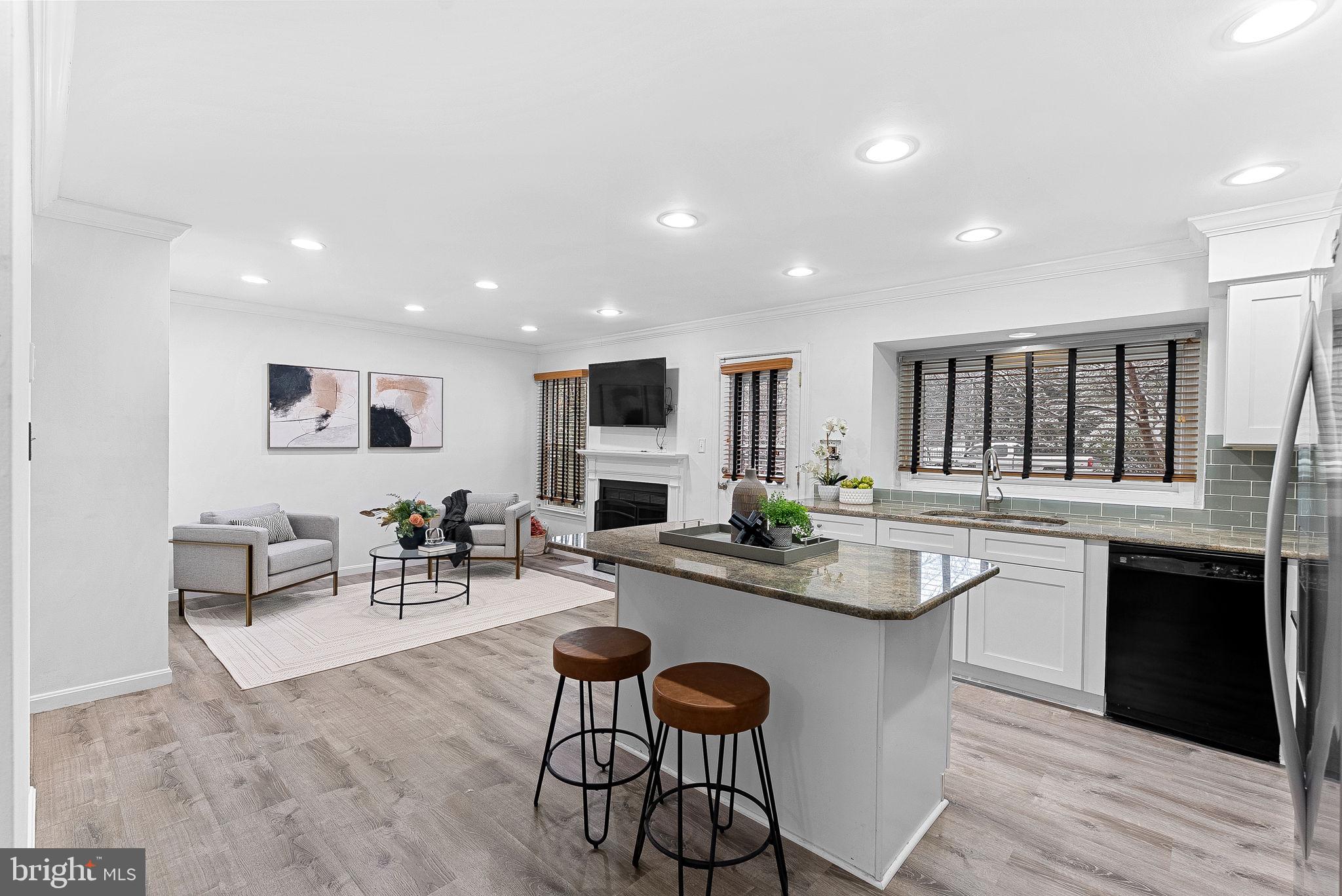 WOODSTONE - Residential