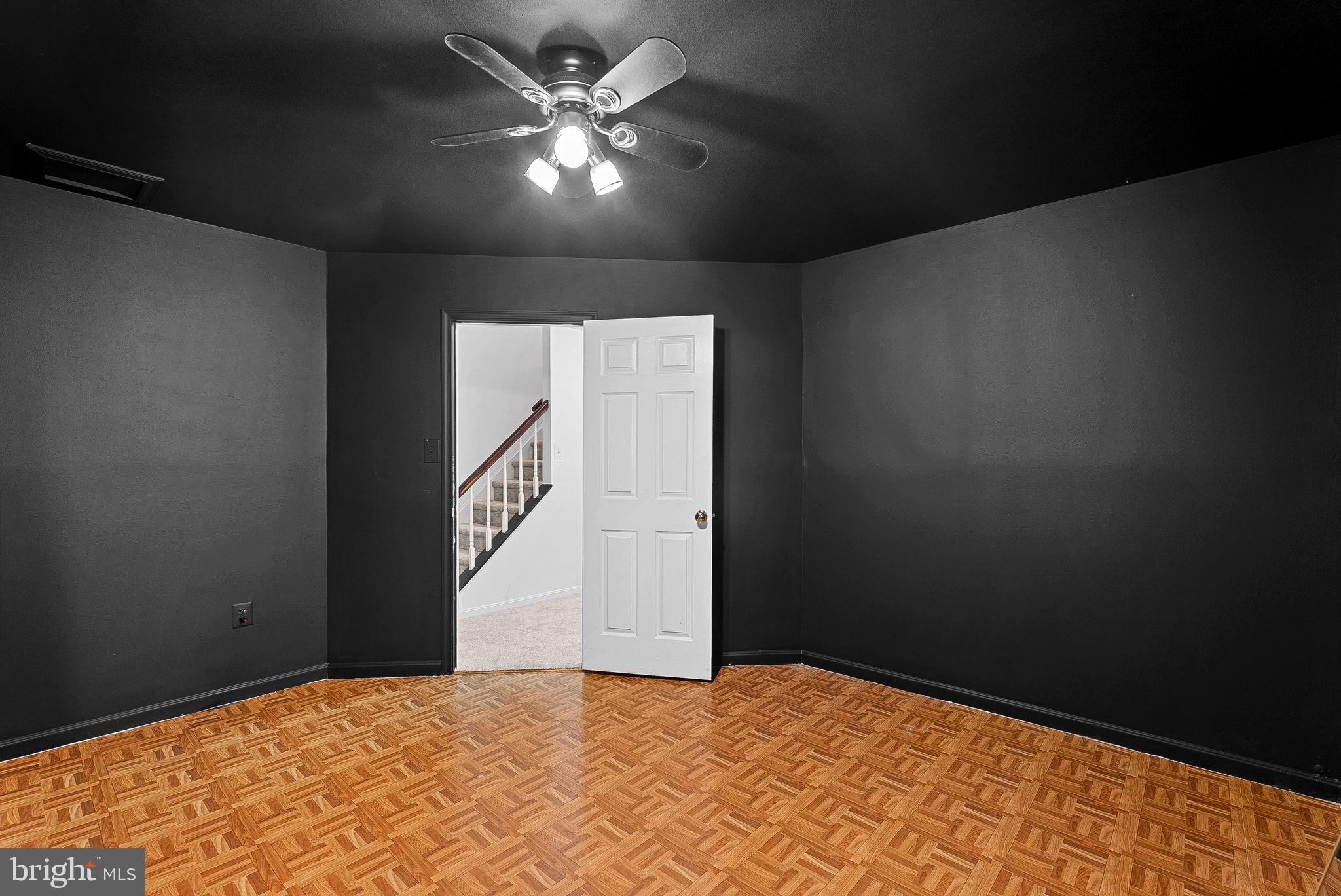 WOODSTONE - Residential