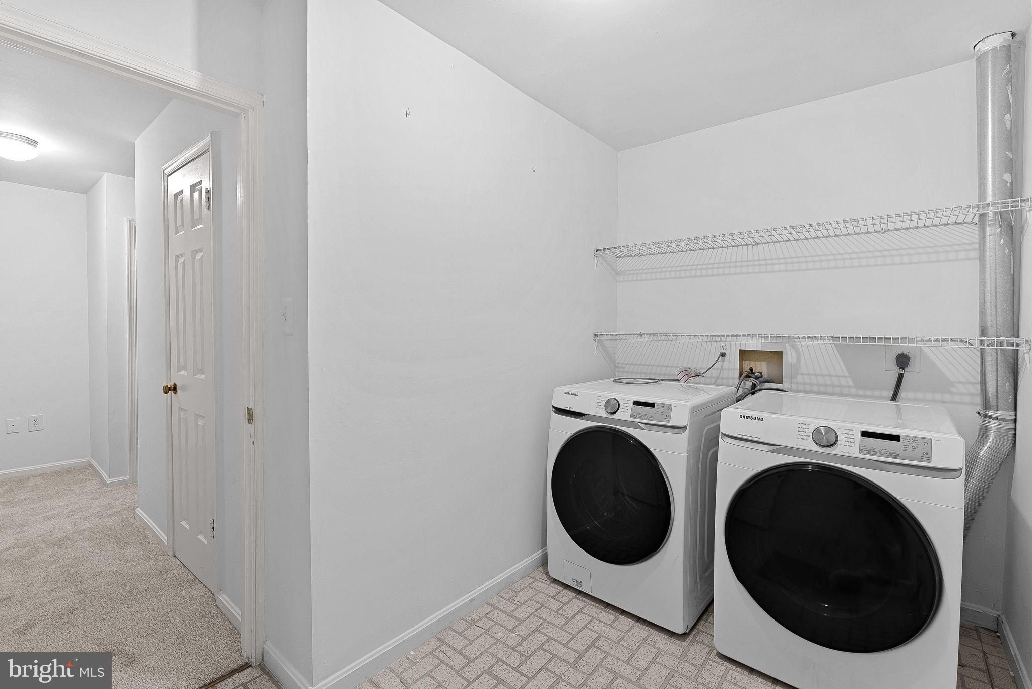 WOODSTONE - Residential