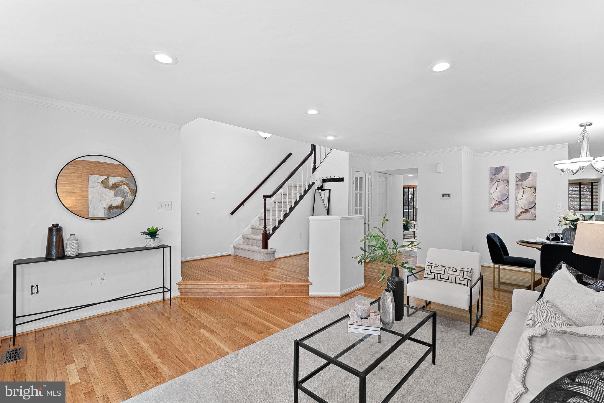 WOODSTONE - Residential