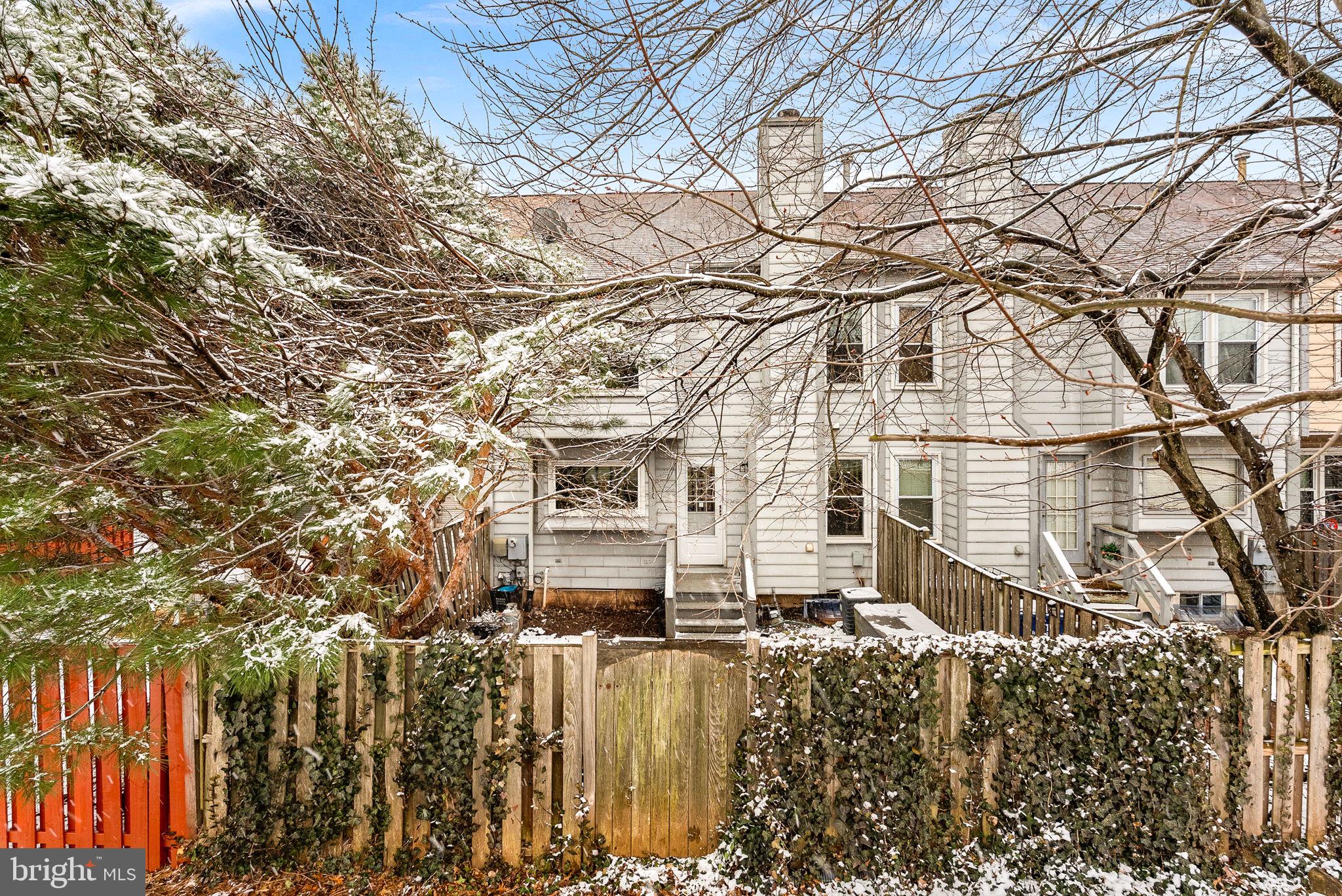 WOODSTONE - Residential