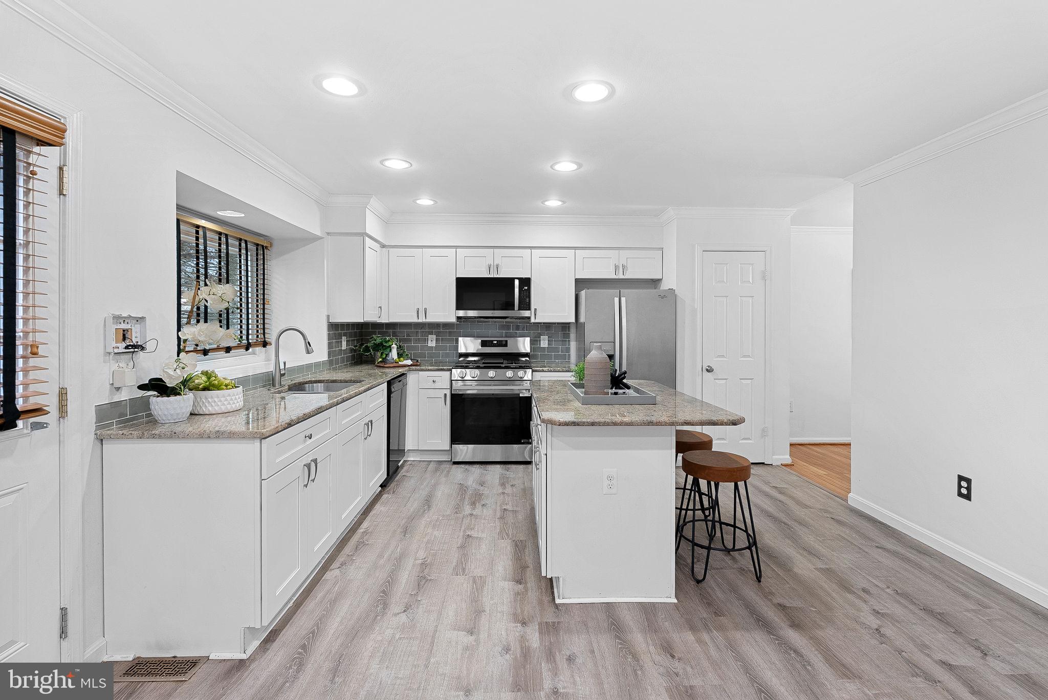 WOODSTONE - Residential