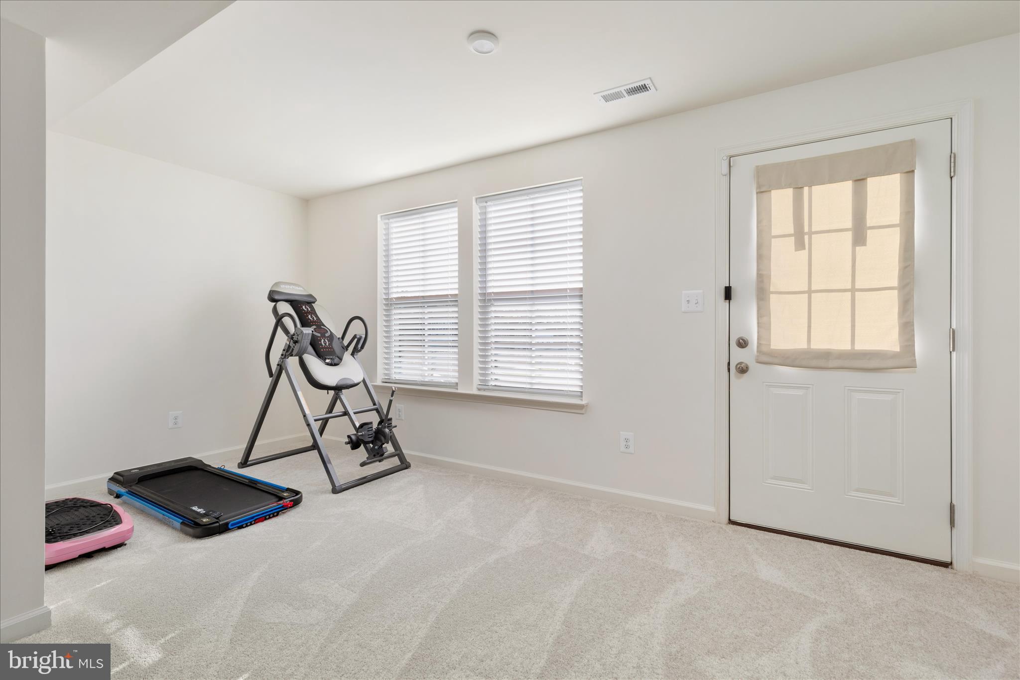 OVERLOOK AT RIVERSIDE TOWNHOMES - Residential