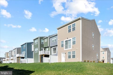 Tiny photo for 274 Clifton Manor, FALLING WATERS, WV 25419 (MLS # WVBE2049790)