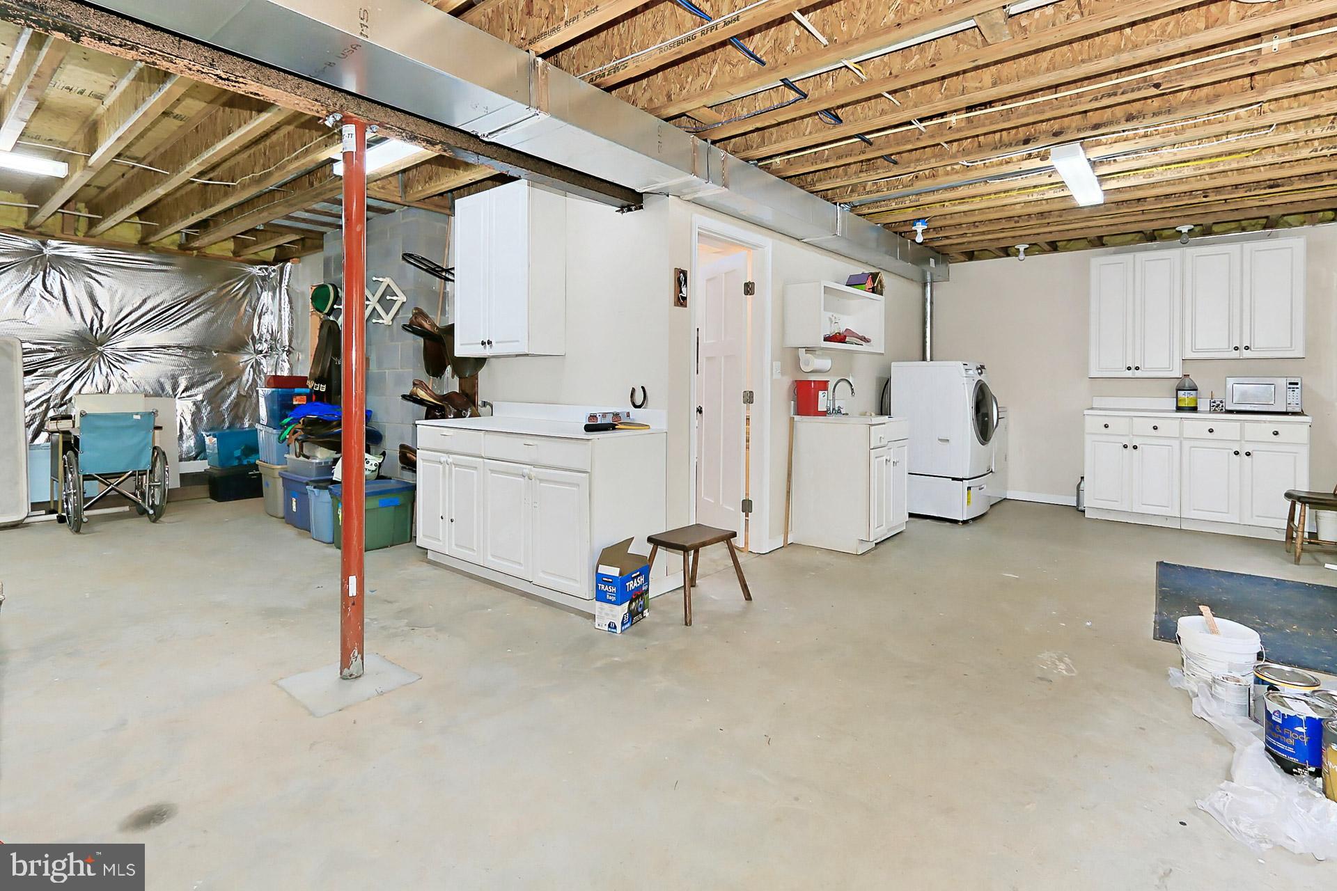 JEFFERSON RUN MANOR - Residential