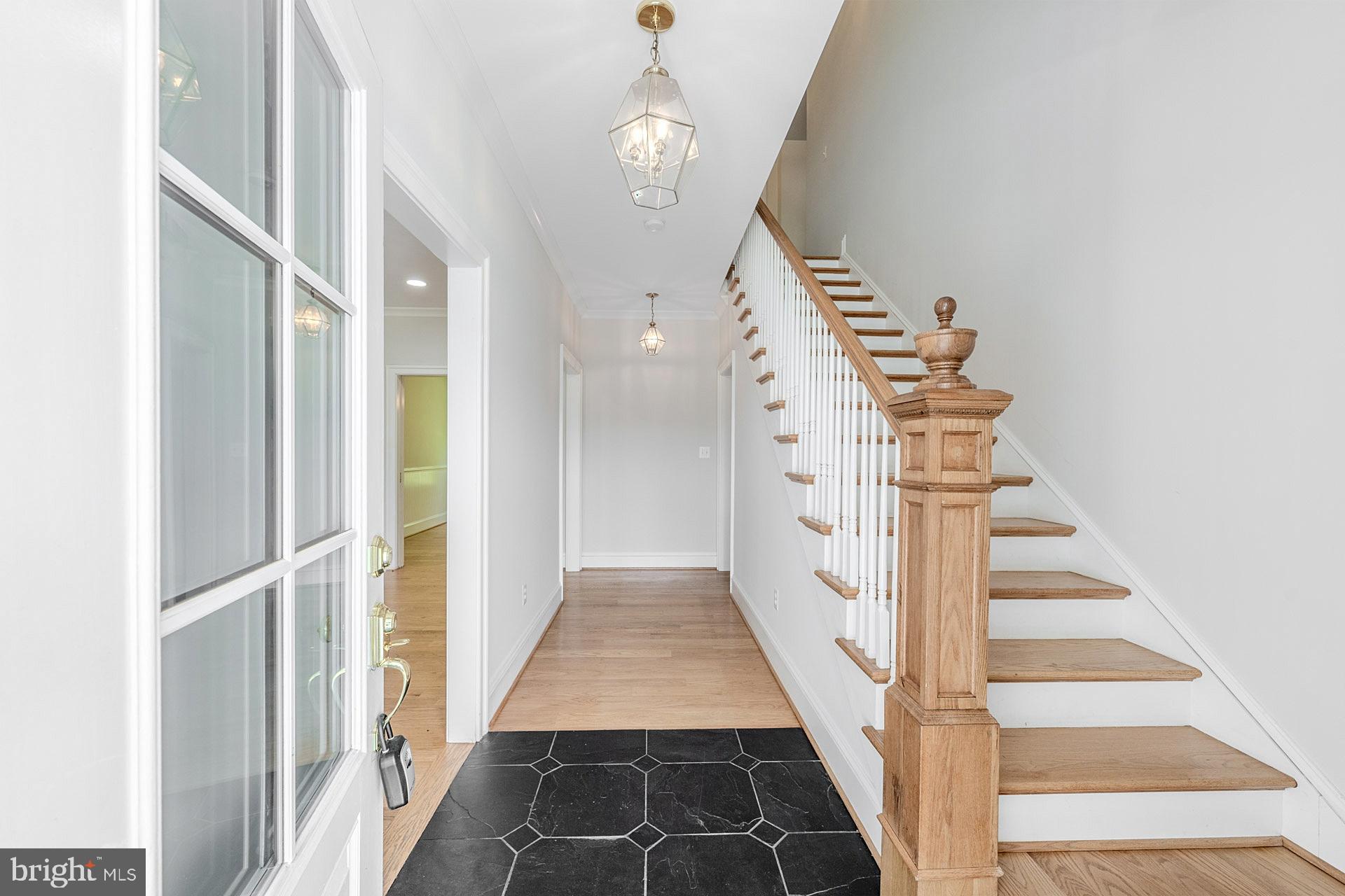 JEFFERSON RUN MANOR - Residential