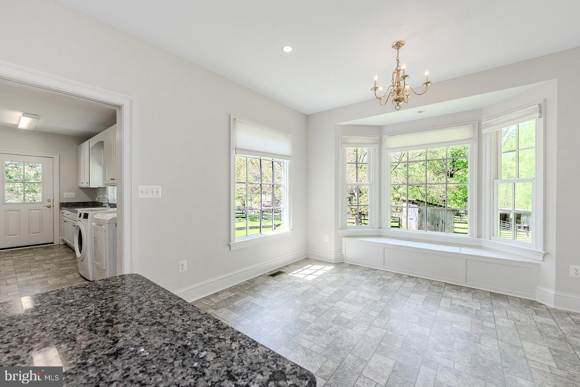 JEFFERSON RUN MANOR - Residential