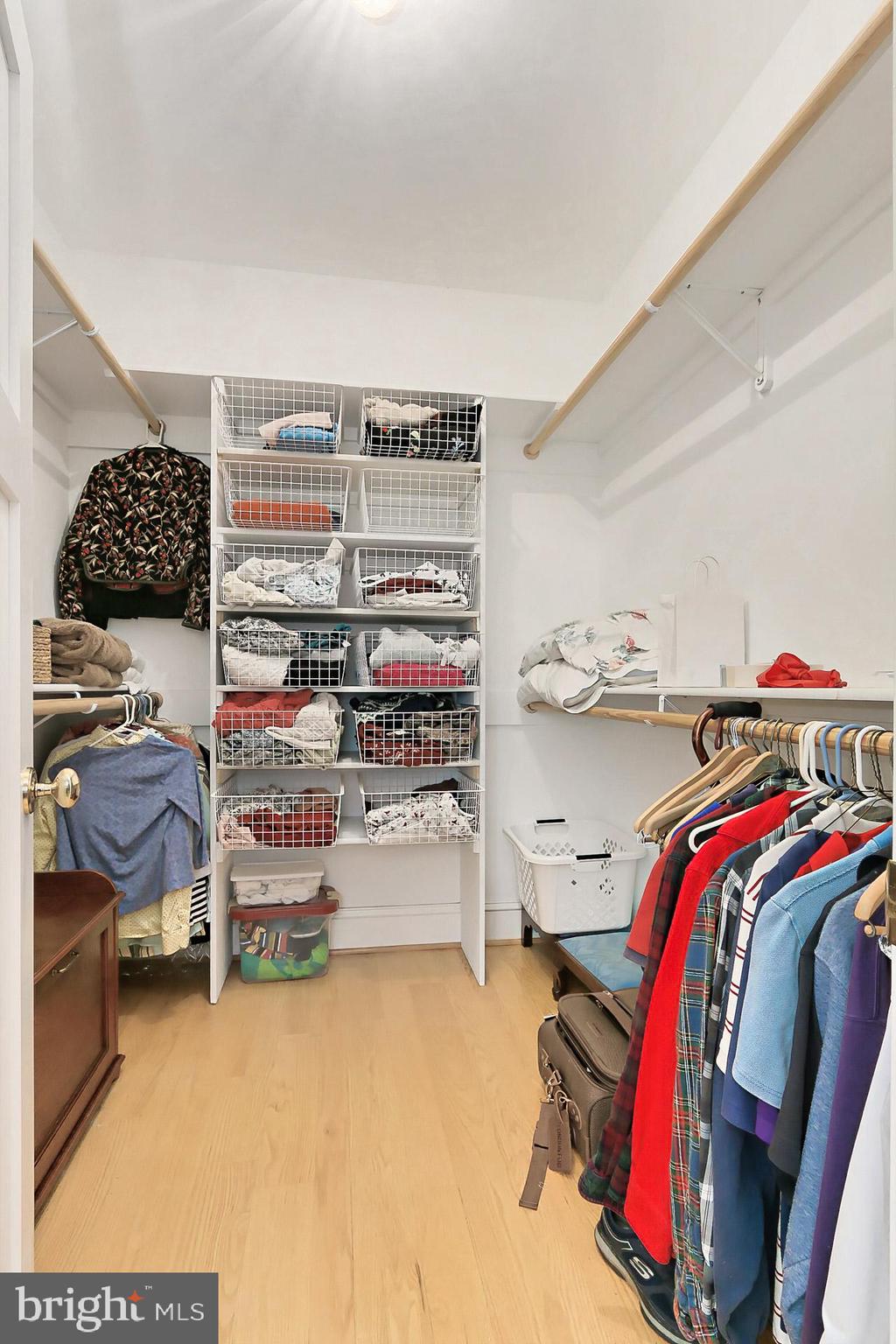 JEFFERSON RUN MANOR - Residential