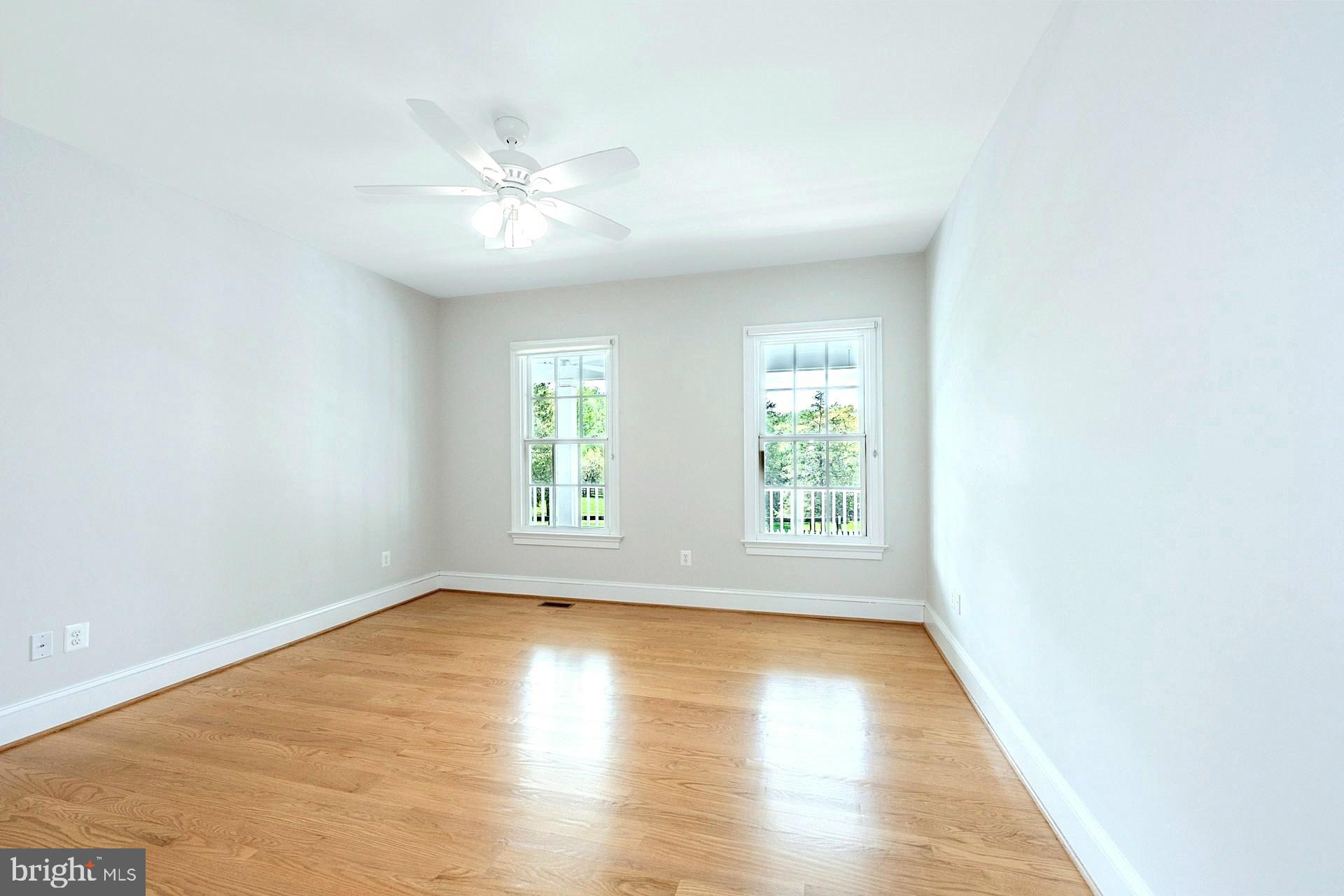 JEFFERSON RUN MANOR - Residential