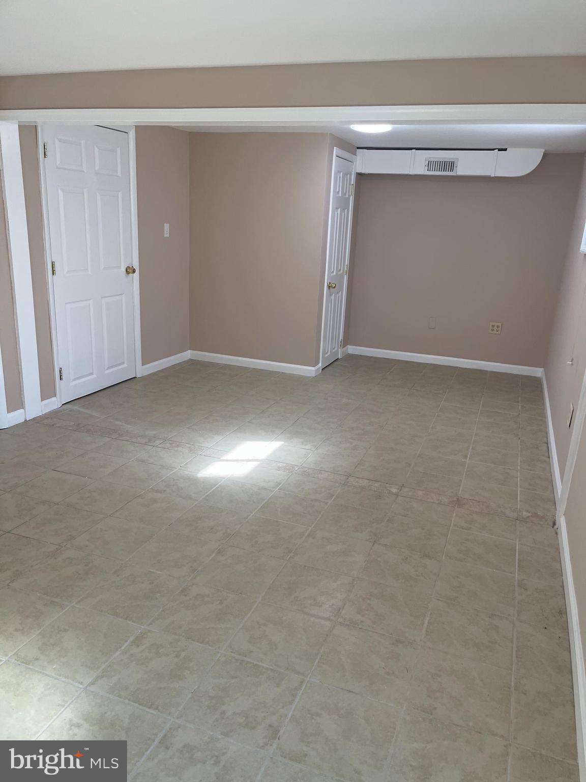 COLLEGE HEIGHTS TERRACE - Residential Lease