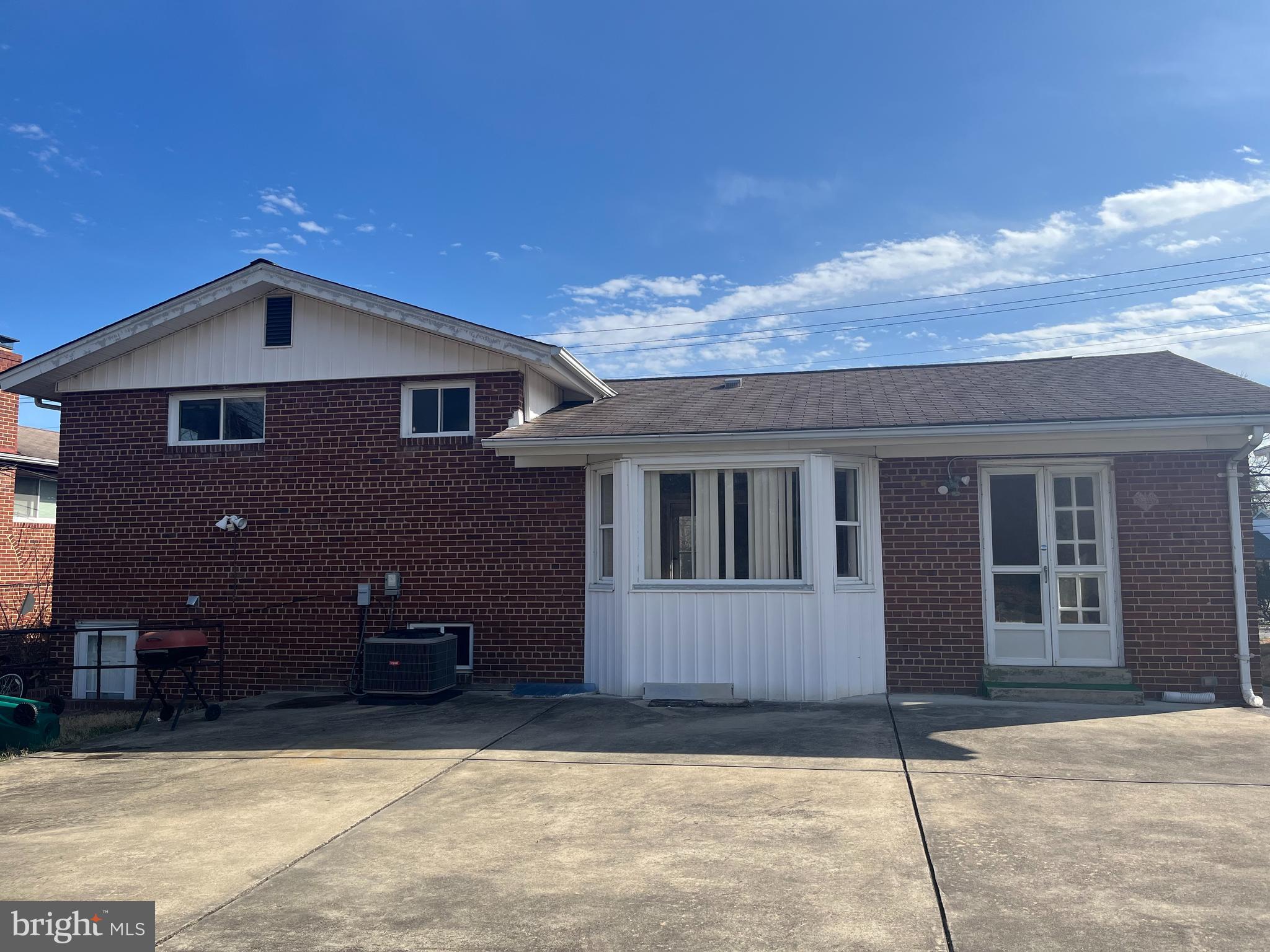 COLLEGE HEIGHTS TERRACE - Residential Lease