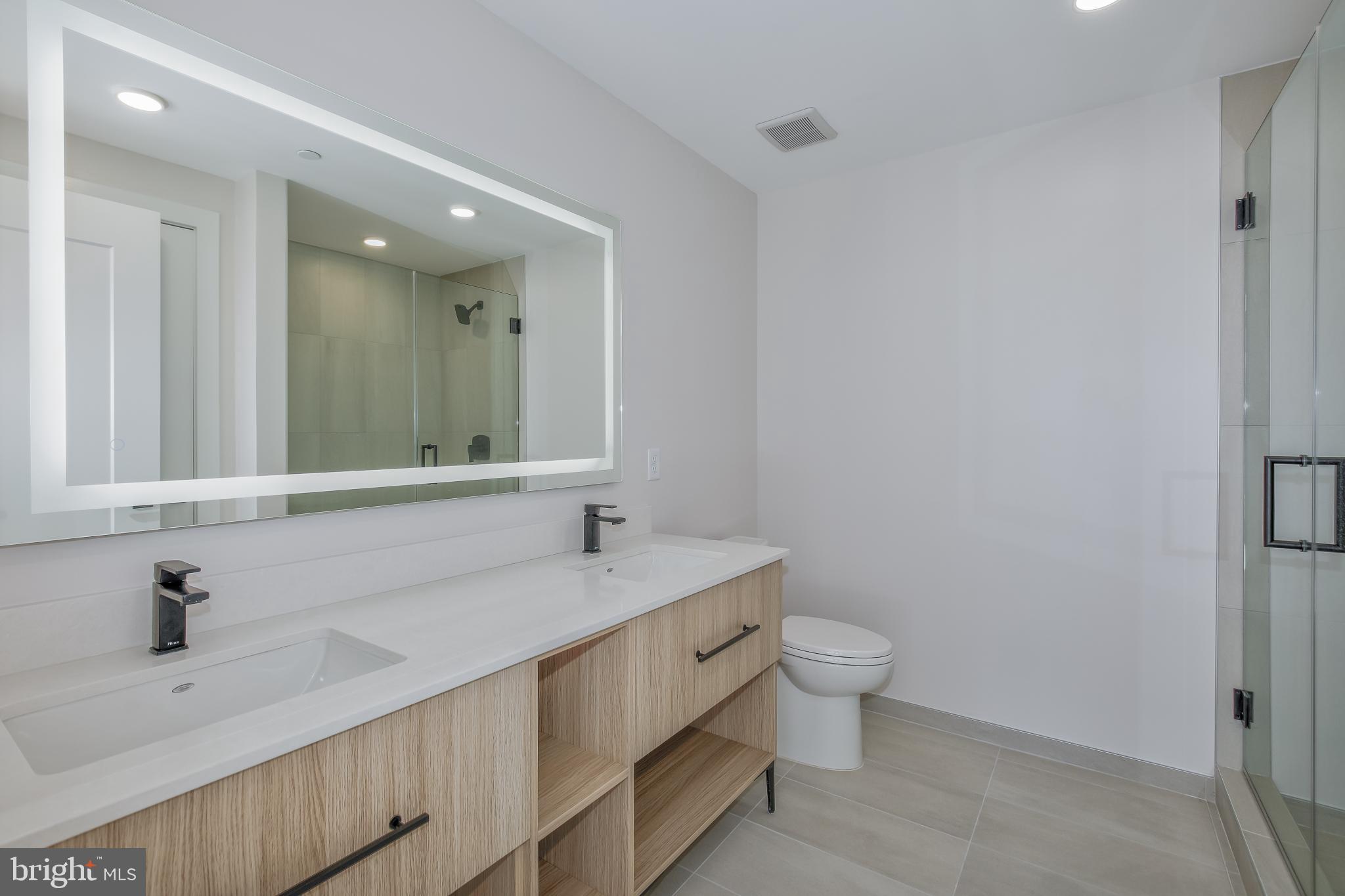 FALLS CHURCH CITY - Residential