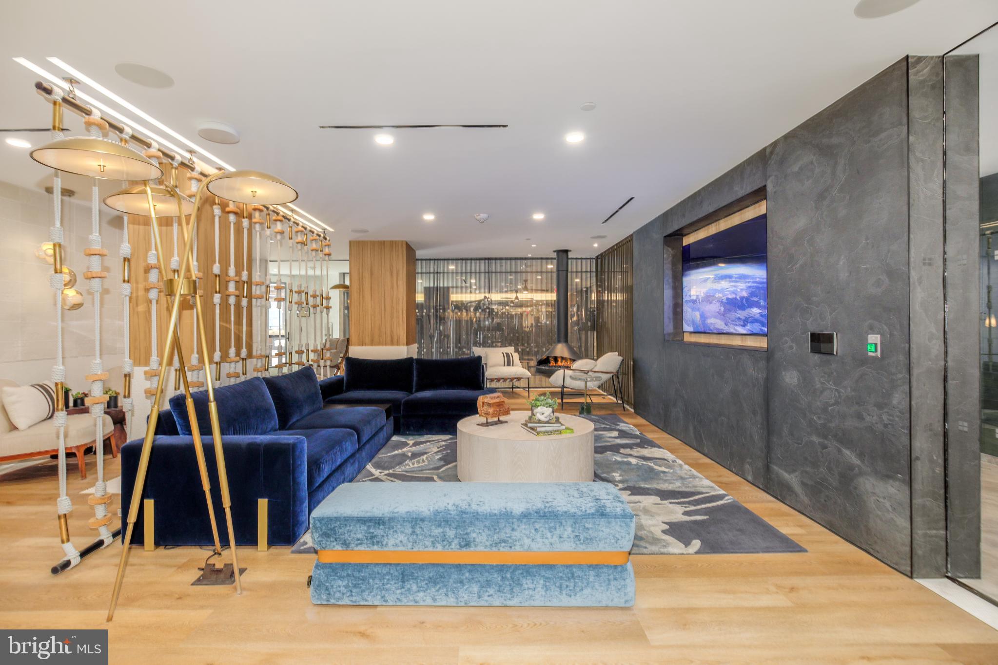 FALLS CHURCH CITY - Residential