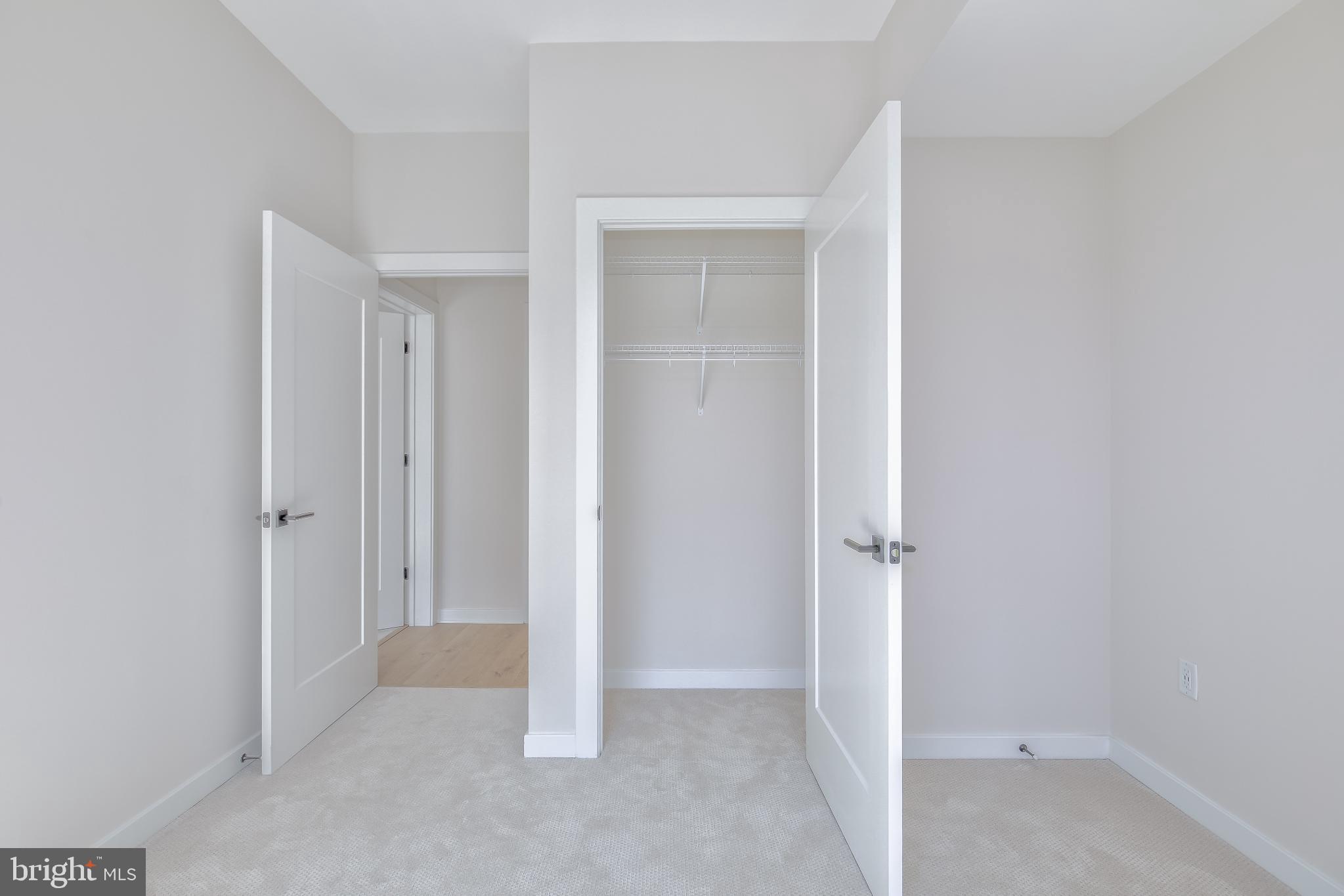 FALLS CHURCH CITY - Residential