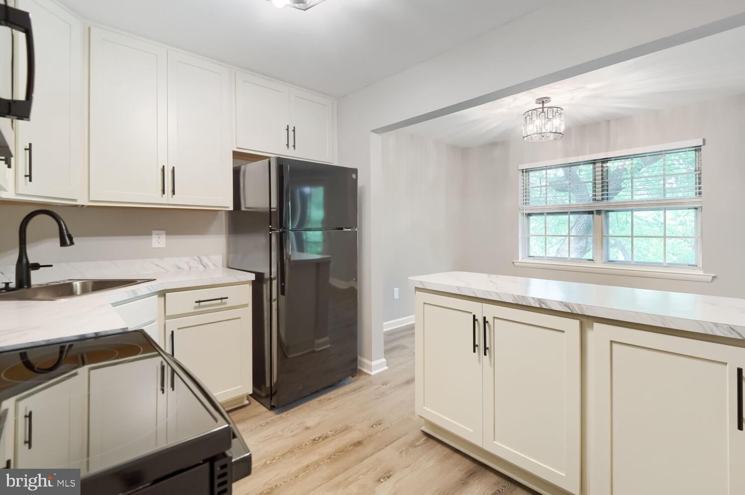 236 CROCKER DRIVE E 236-E